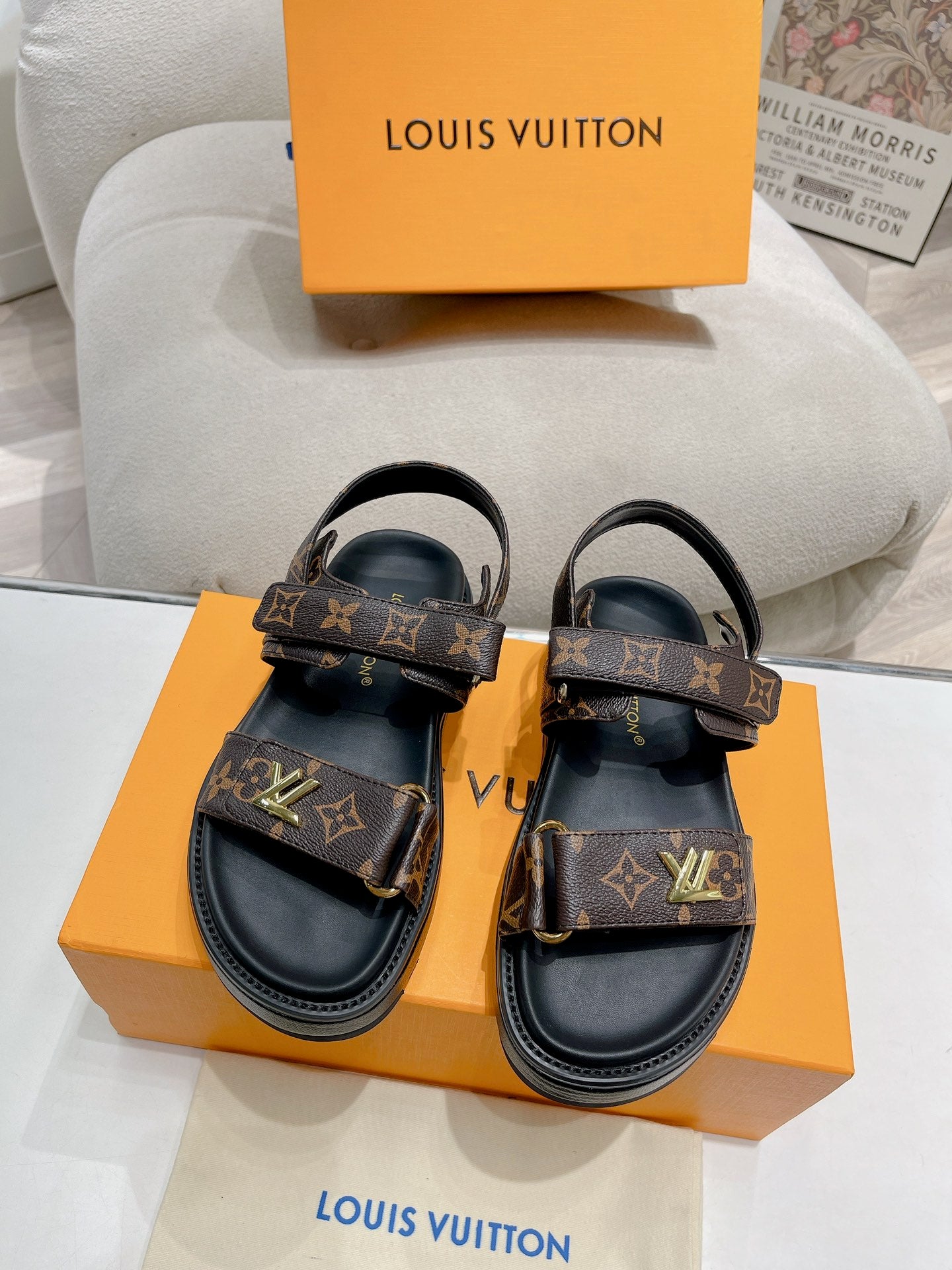 LuxluxHouse Best Quality Women Shoes Louis Vuitton