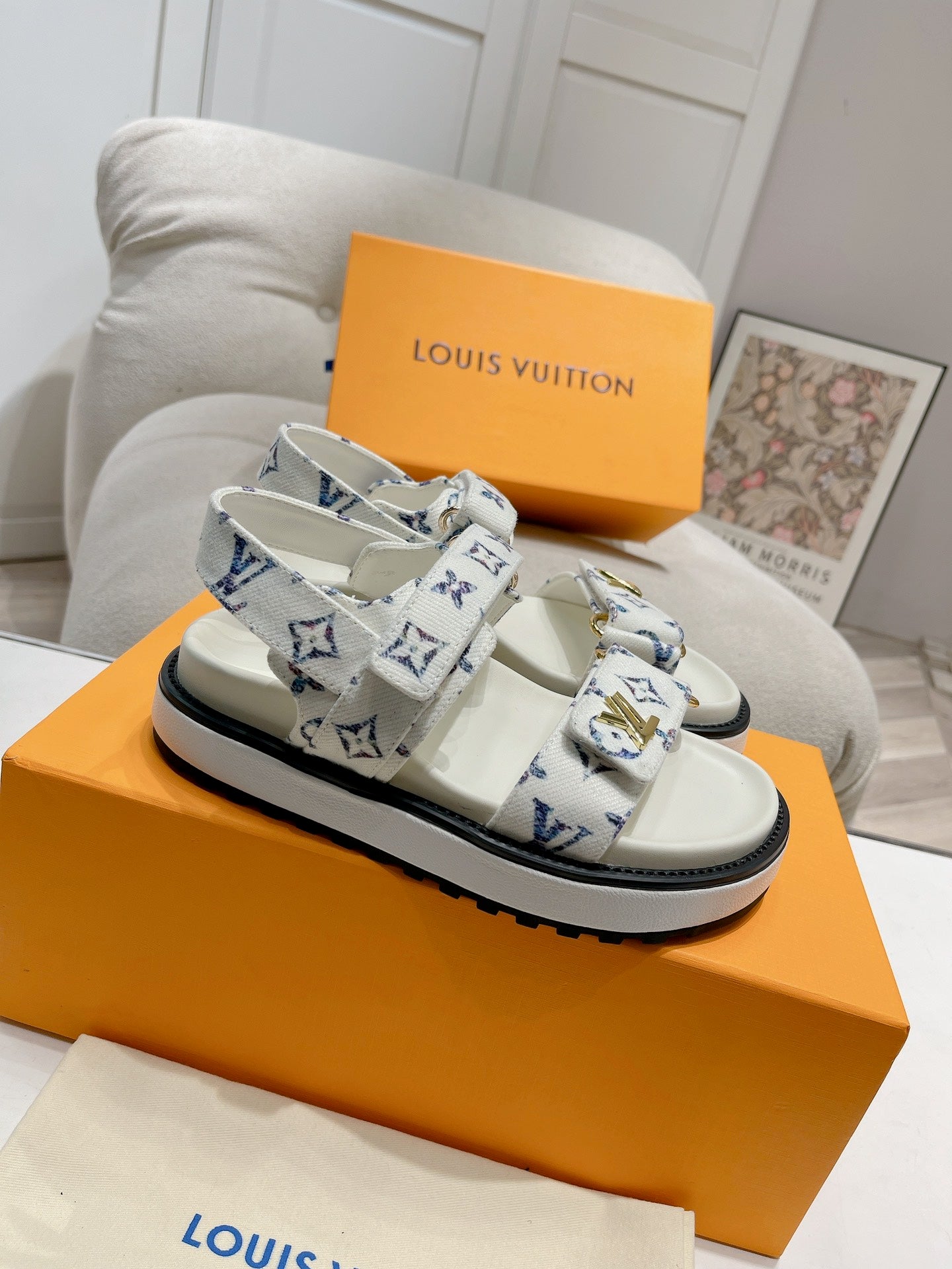 LuxluxHouse Best Quality Women Shoes Louis Vuitton