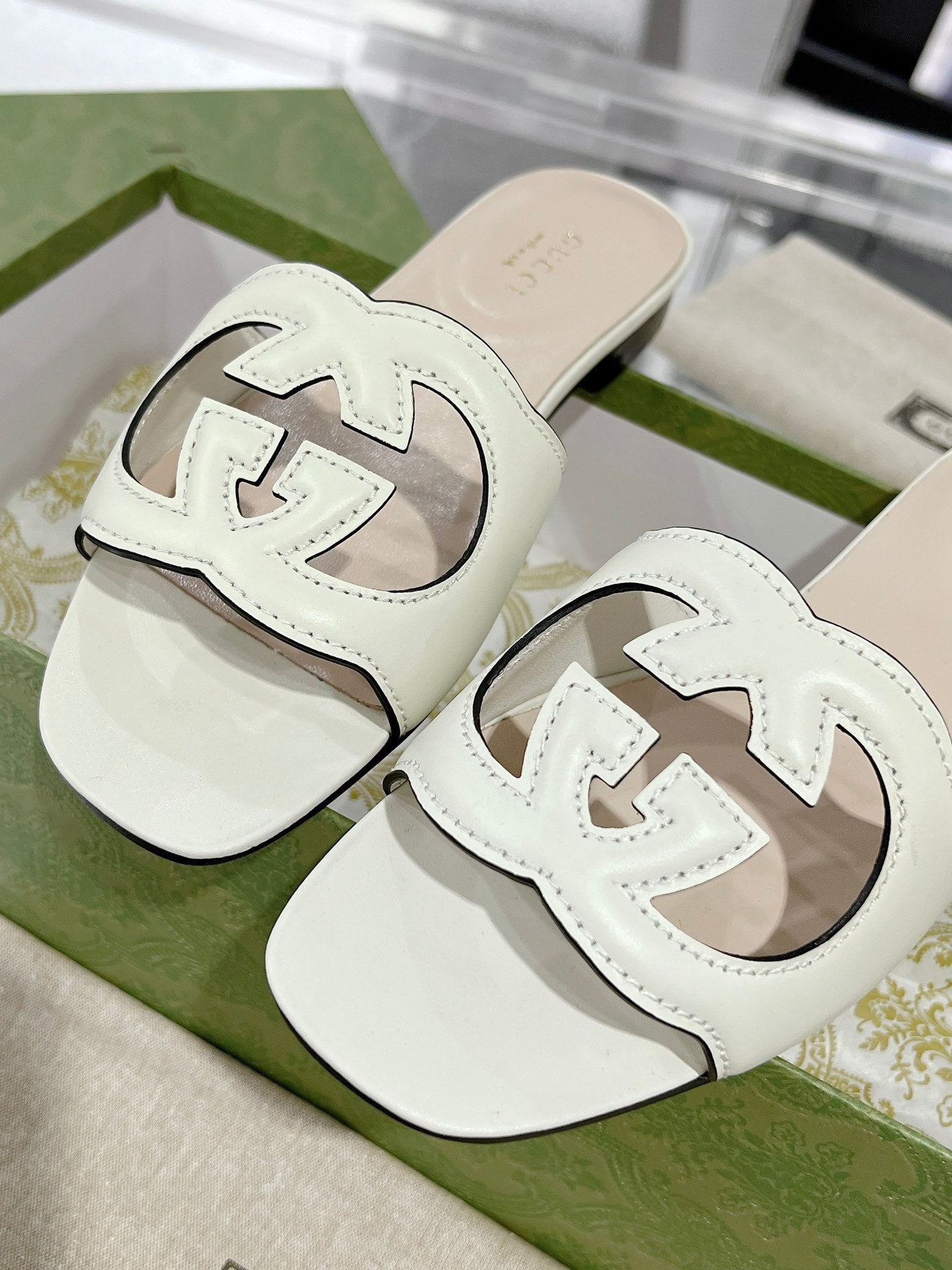 LuxluxHouse Best Quality Gucci Women Shoes