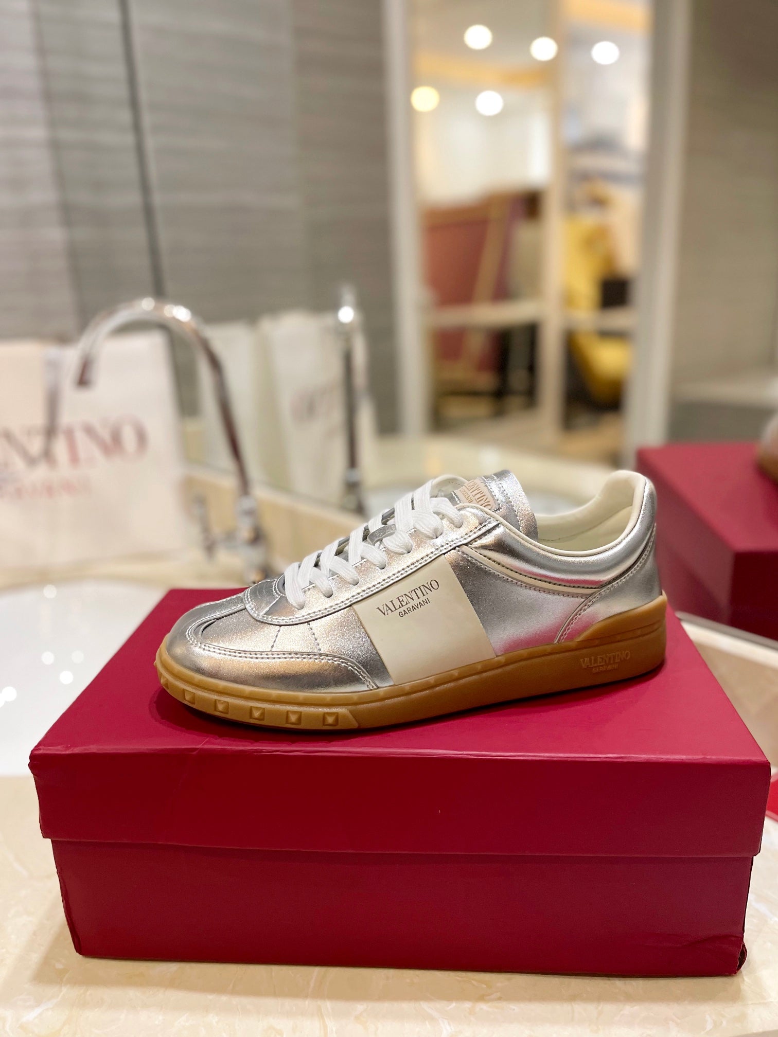 LuxluxHouse Best Quality Valentino Women Shoes