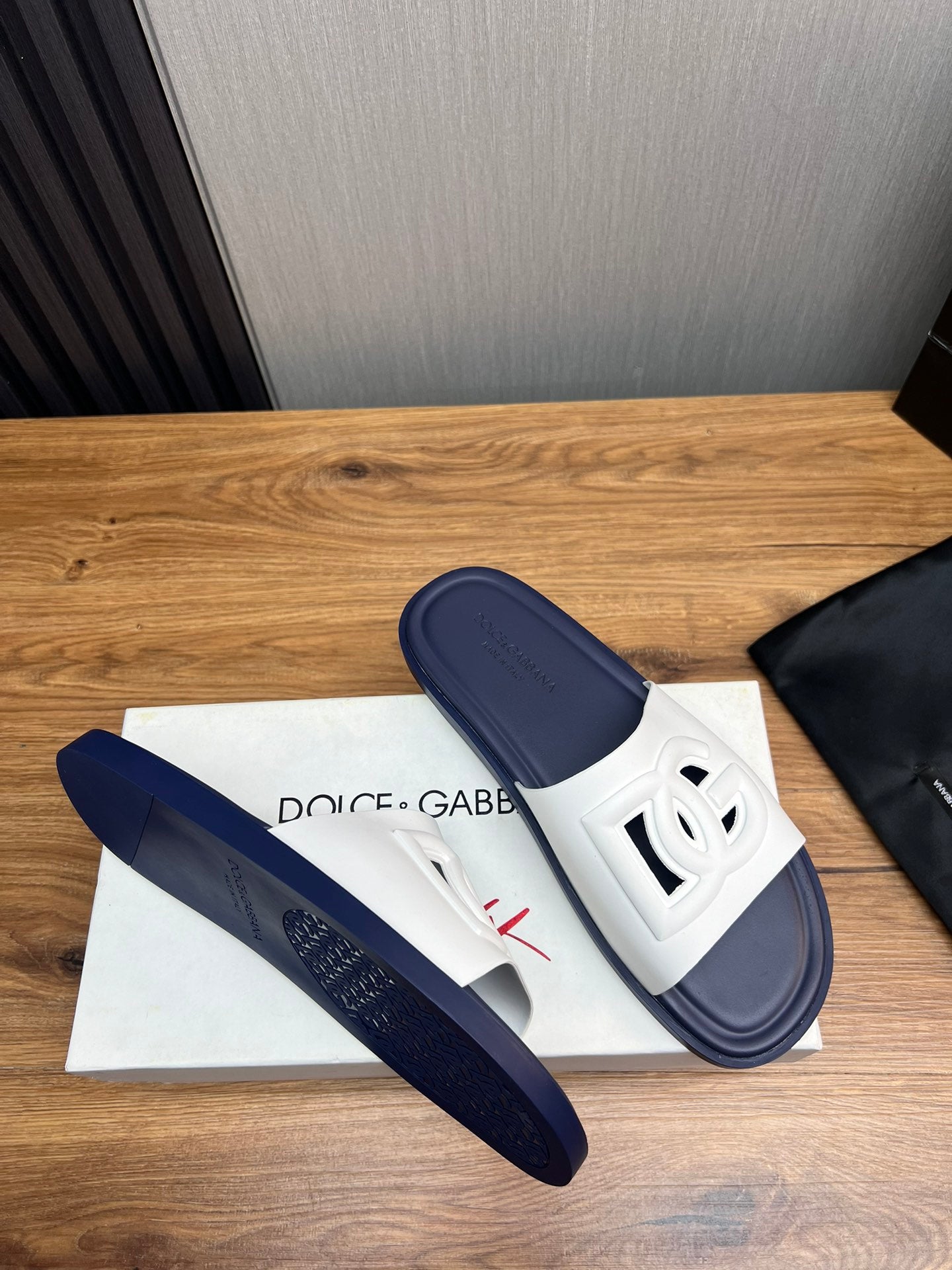 LuxluxHouse Best Quality Sandals Dolce & Gabbana