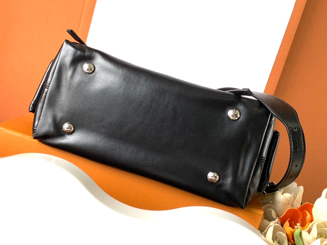 LuxluxHouse Best Quality Bags Louis Vuitton Women Men