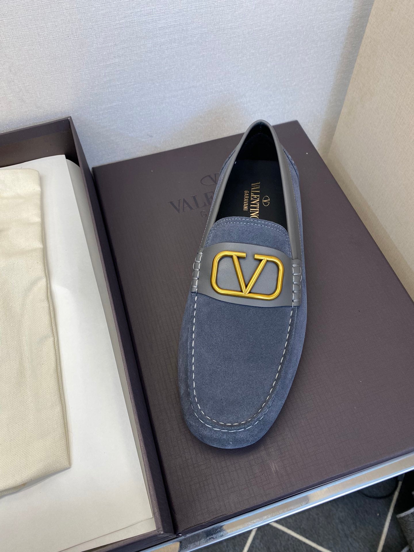 LuxluxHouse Best Quality Shoes Valentino