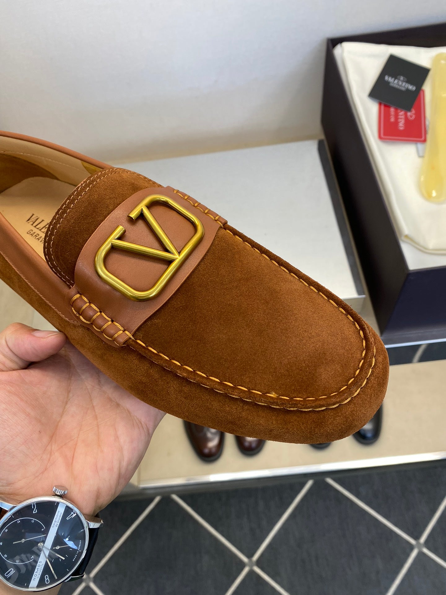 LuxluxHouse Best Quality Shoes Valentino