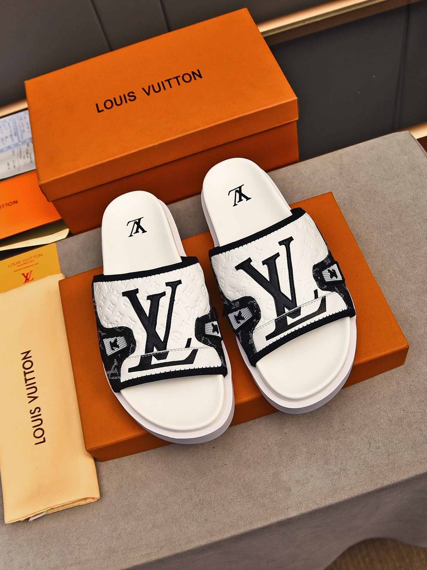 LuxluxHouse Best Quality Sandals Louis Vuitton
