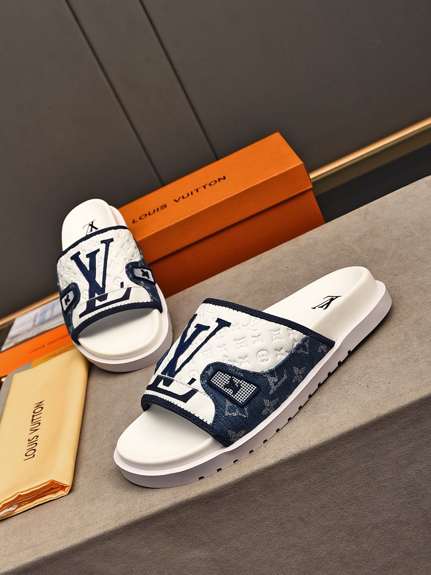 LuxluxHouse Best Quality Sandals Louis Vuitton