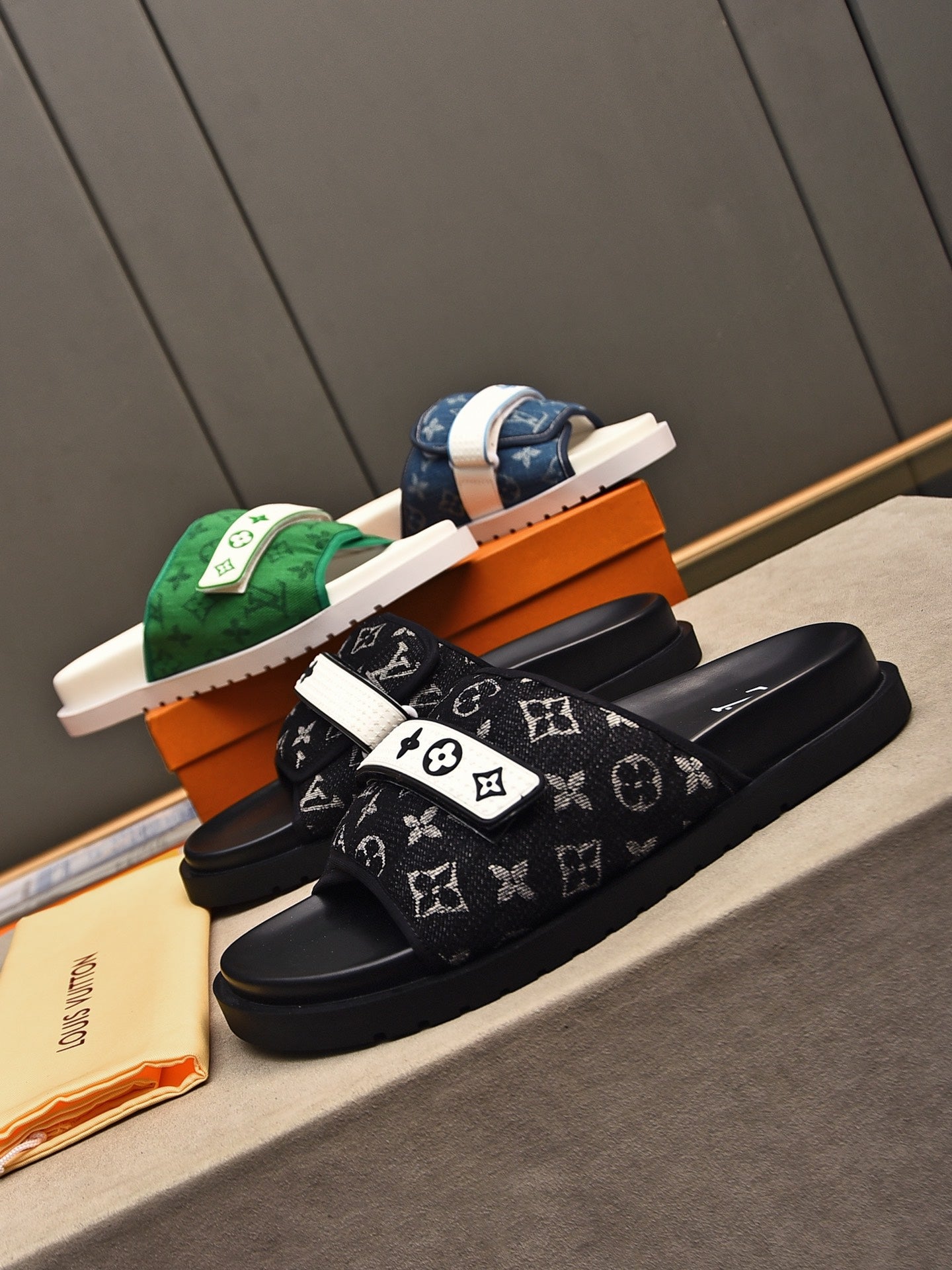 LuxluxHouse Best Quality Sandals Louis Vuitton