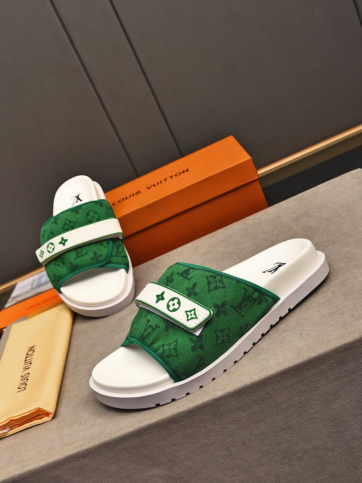 LuxluxHouse Best Quality Sandals Louis Vuitton