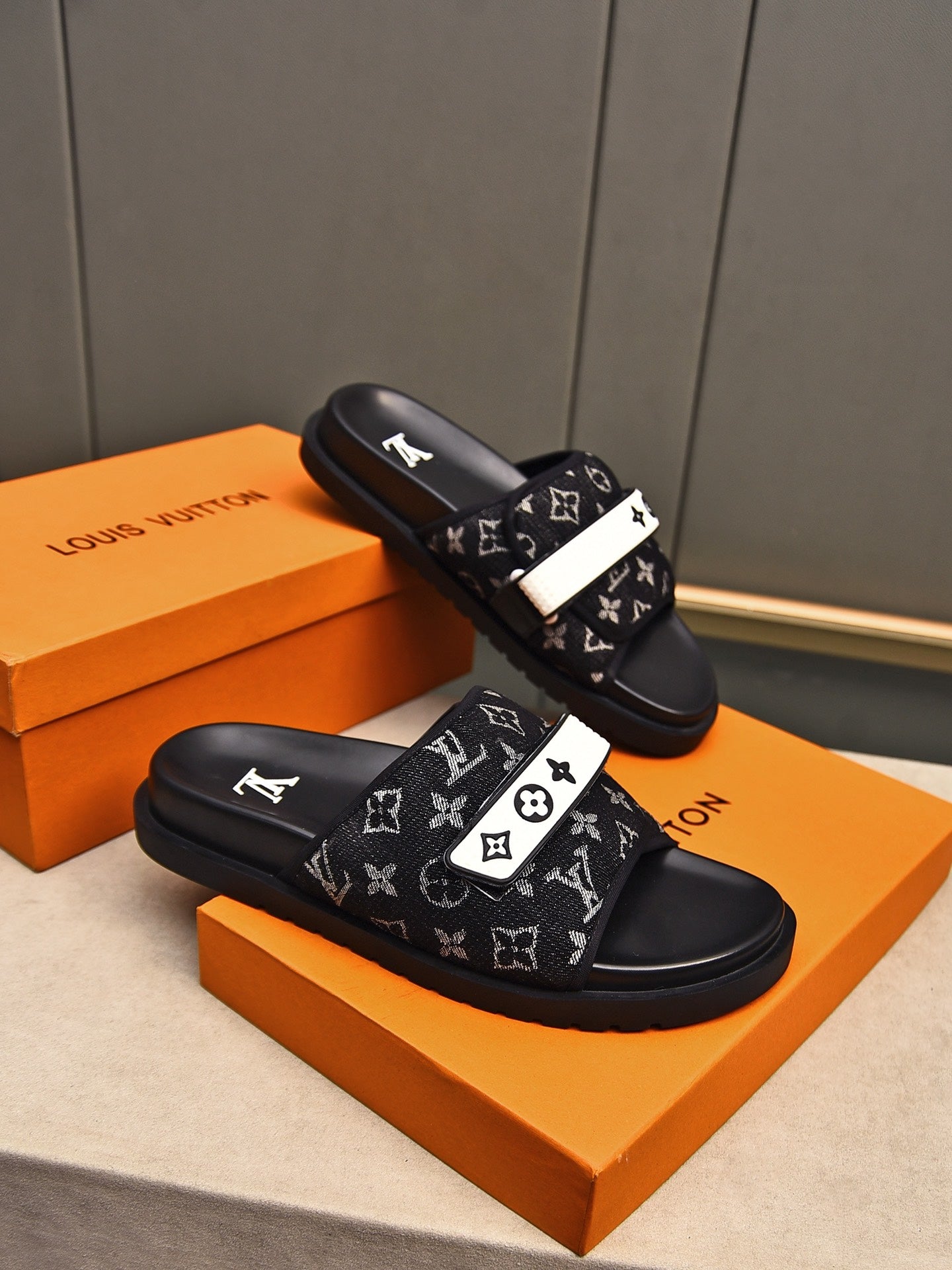 LuxluxHouse Best Quality Sandals Louis Vuitton