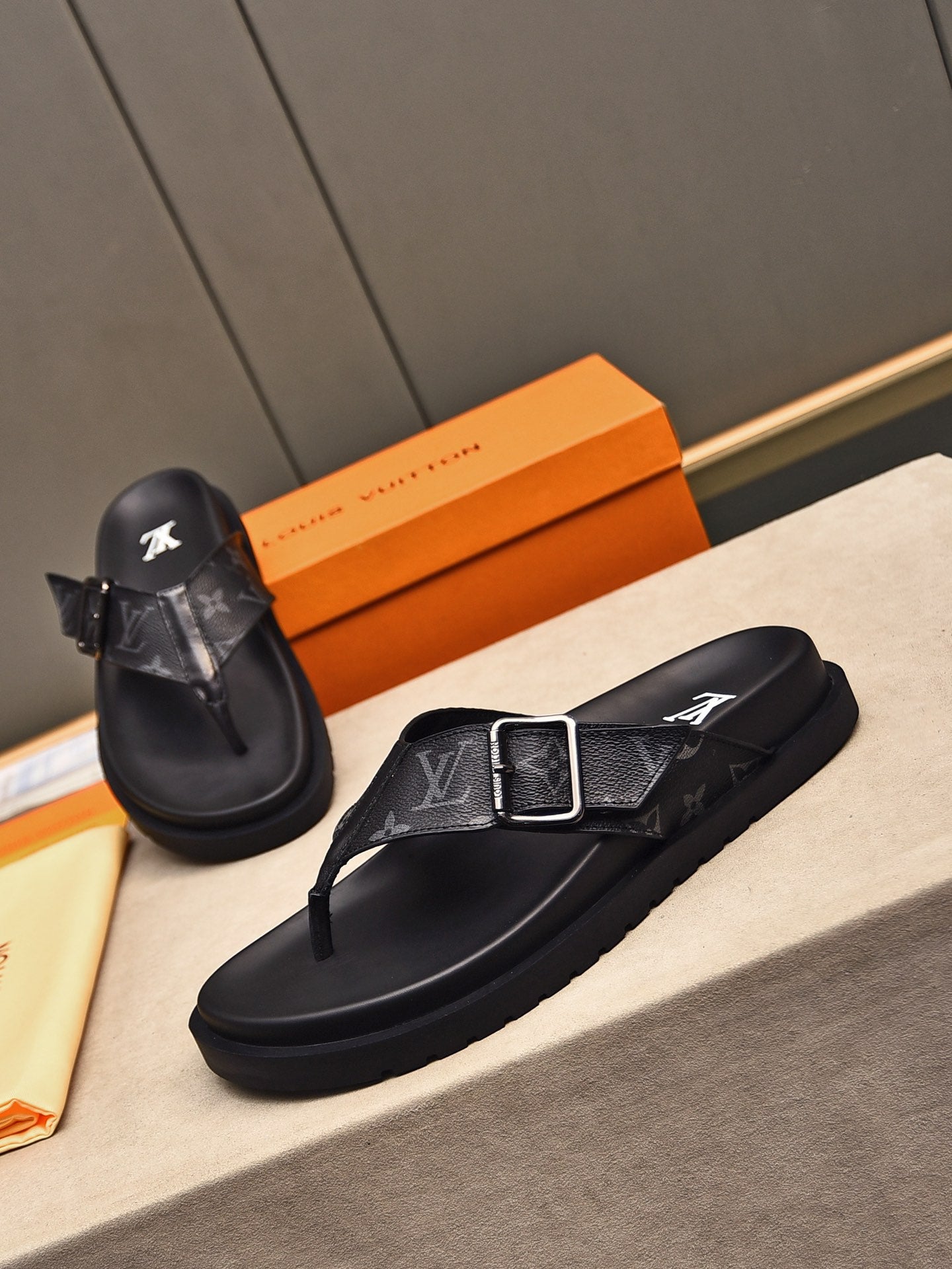 LuxluxHouse Best Quality Sandals Louis Vuitton