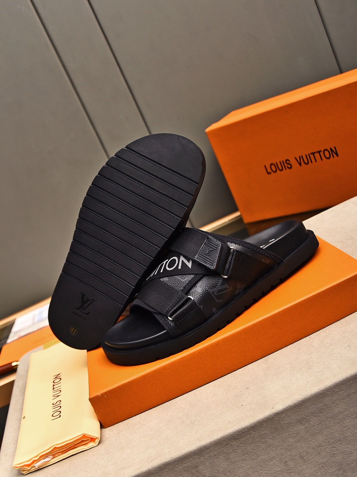 LuxluxHouse Best Quality Sandals Louis Vuitton