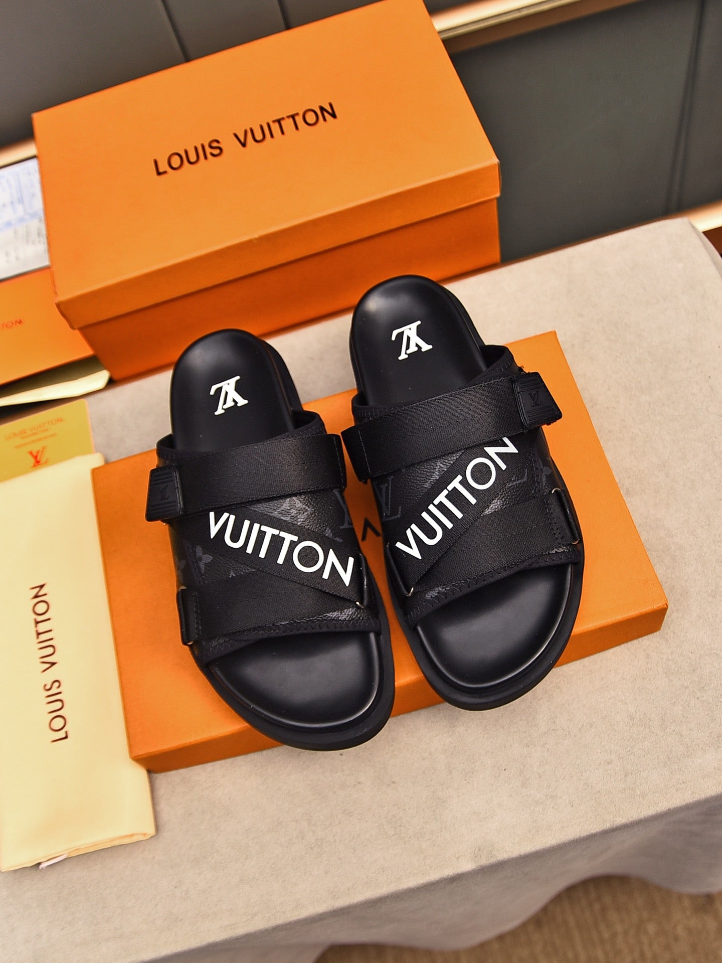 LuxluxHouse Best Quality Sandals Louis Vuitton