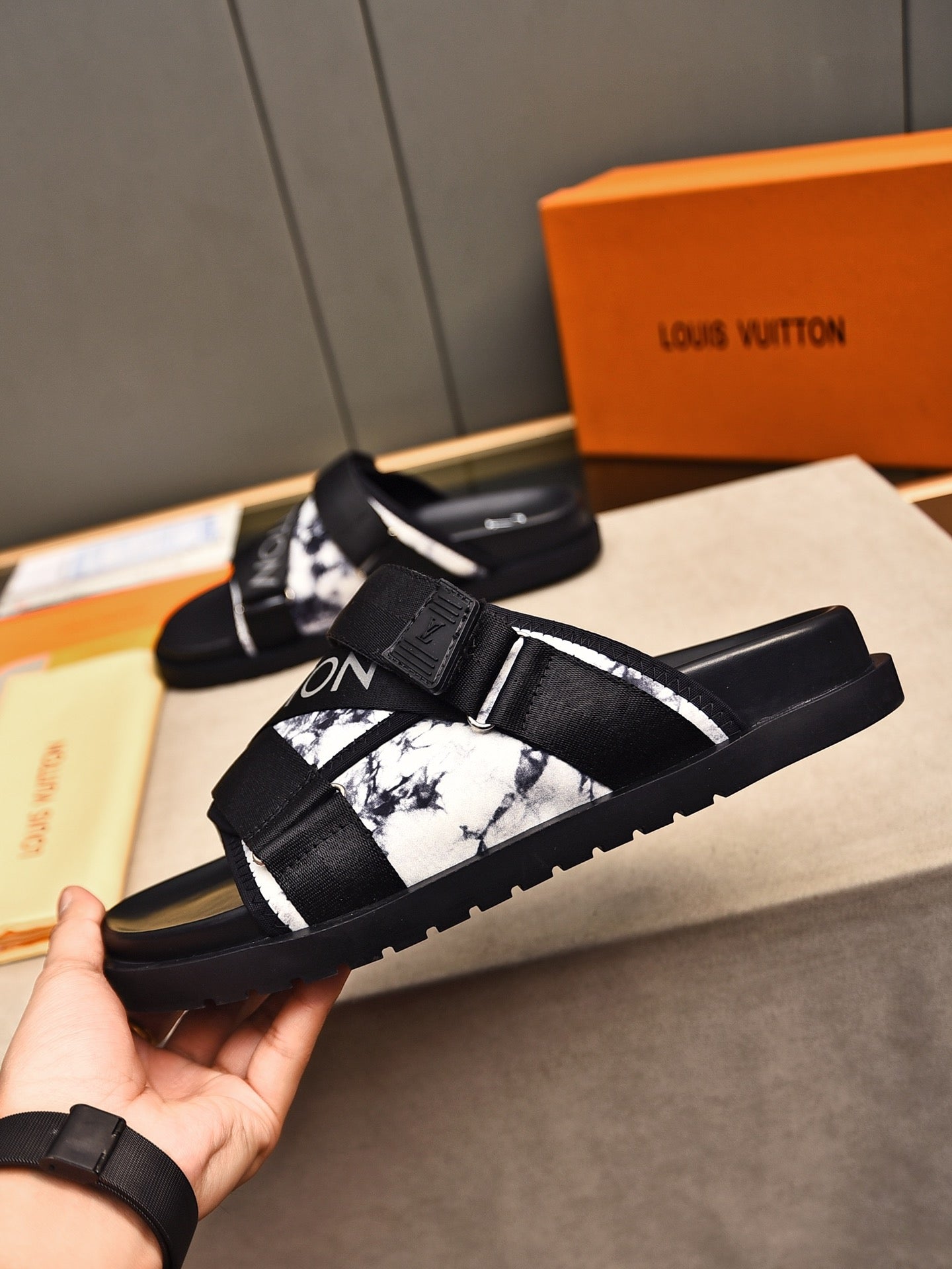 LuxluxHouse Best Quality Sandals Louis Vuitton