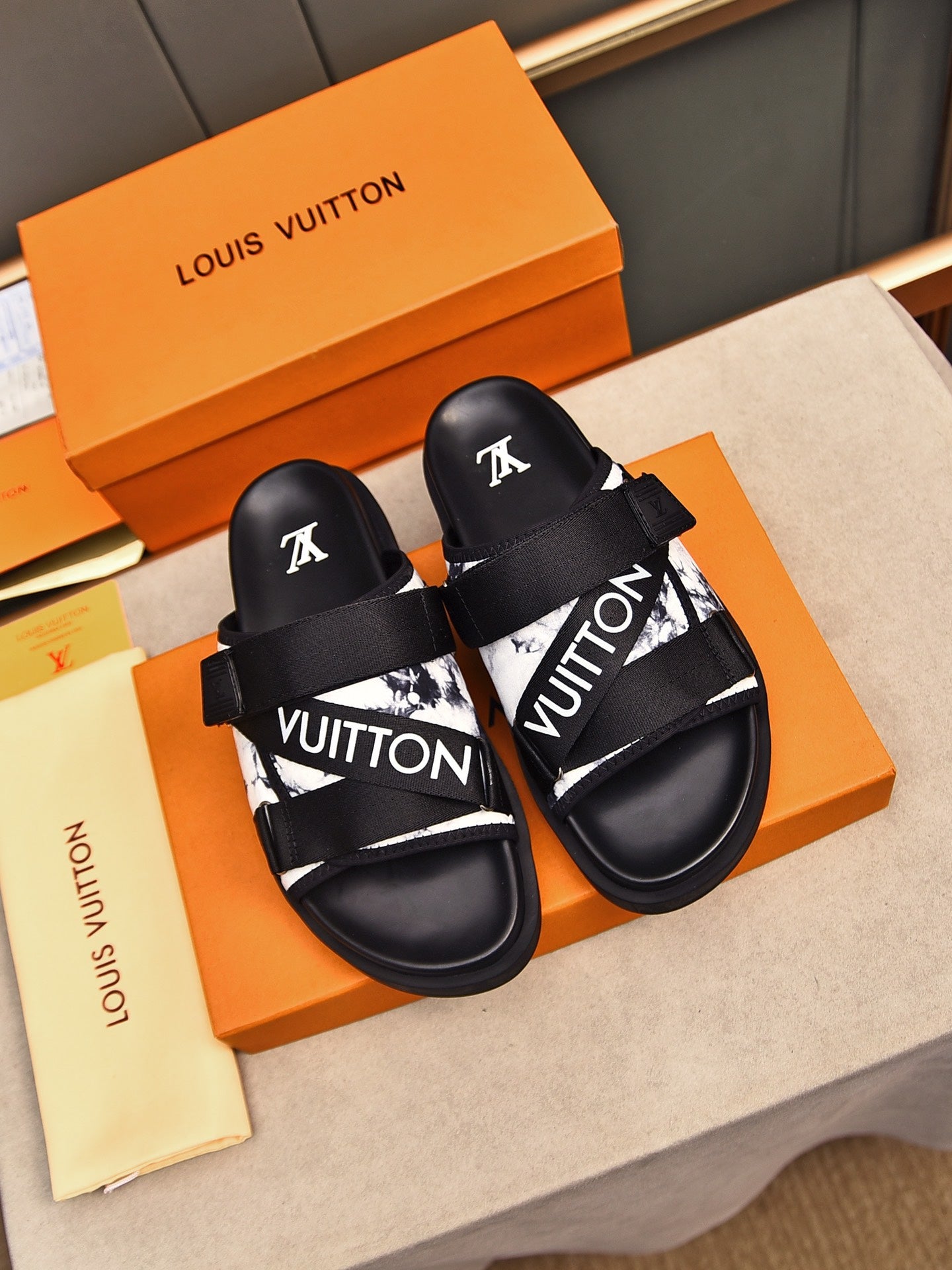 LuxluxHouse Best Quality Sandals Louis Vuitton
