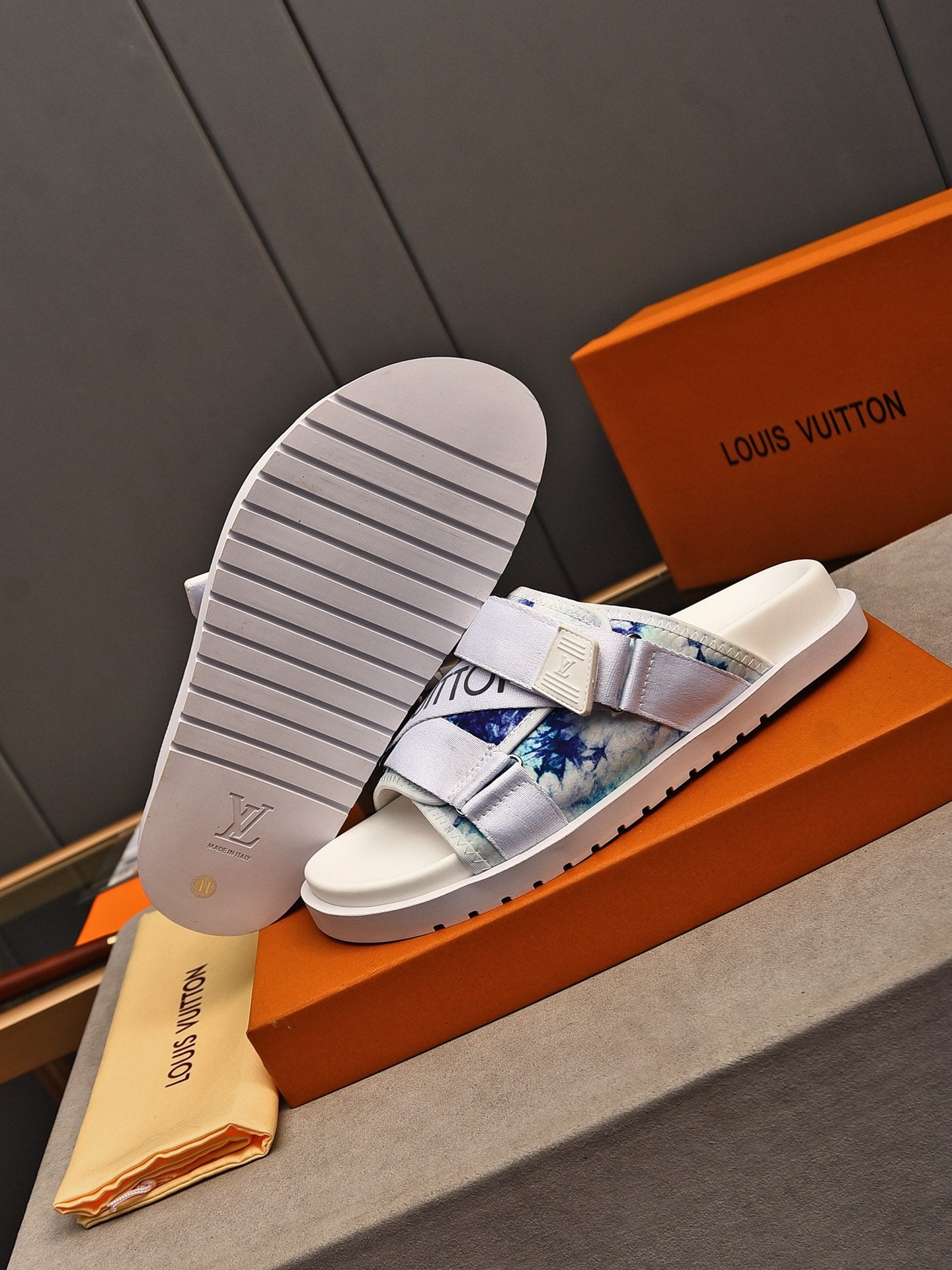LuxluxHouse Best Quality Sandals Louis Vuitton
