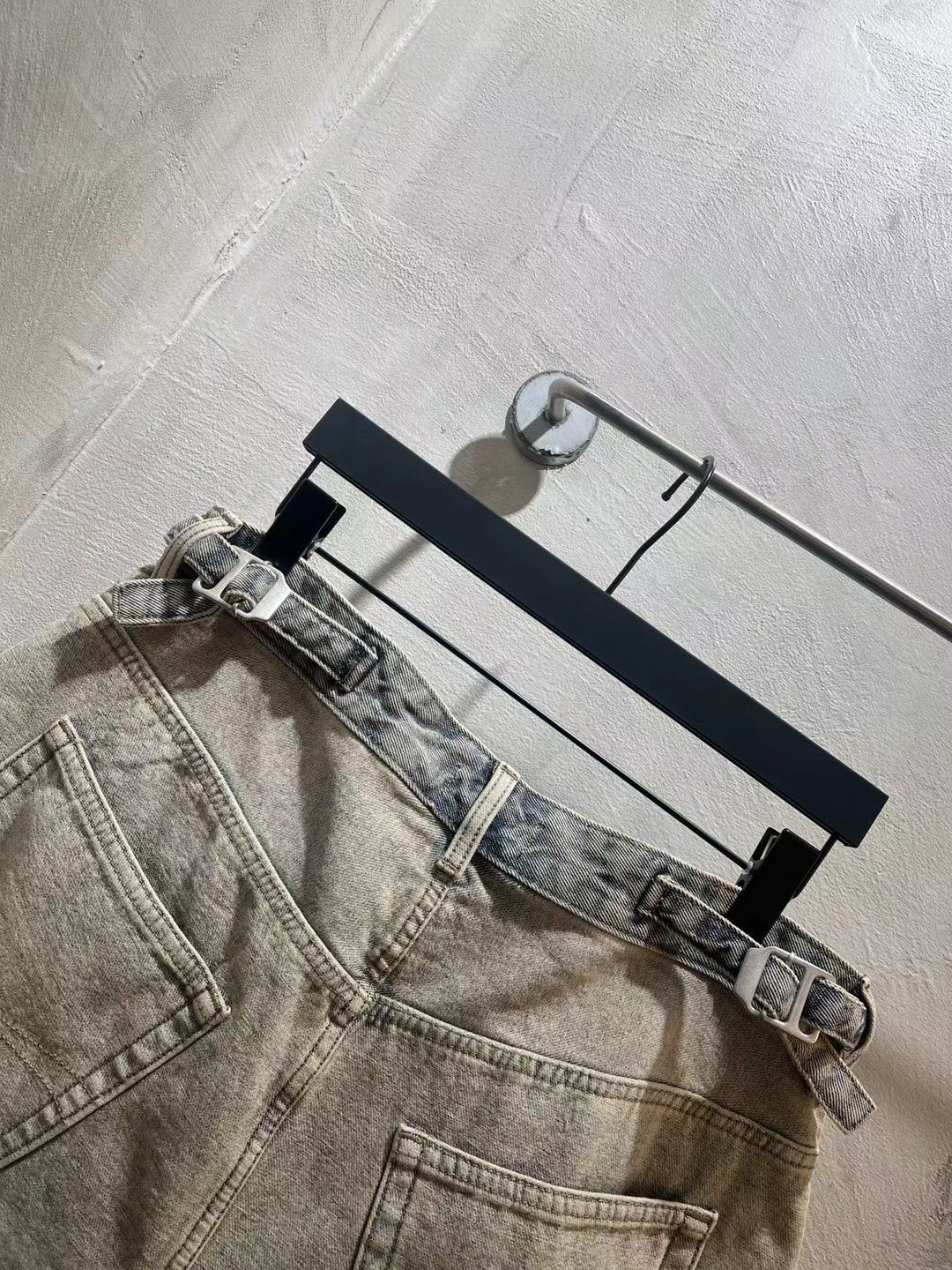 LuxluxHouse Best Quality Clothes Balenciaga Pants