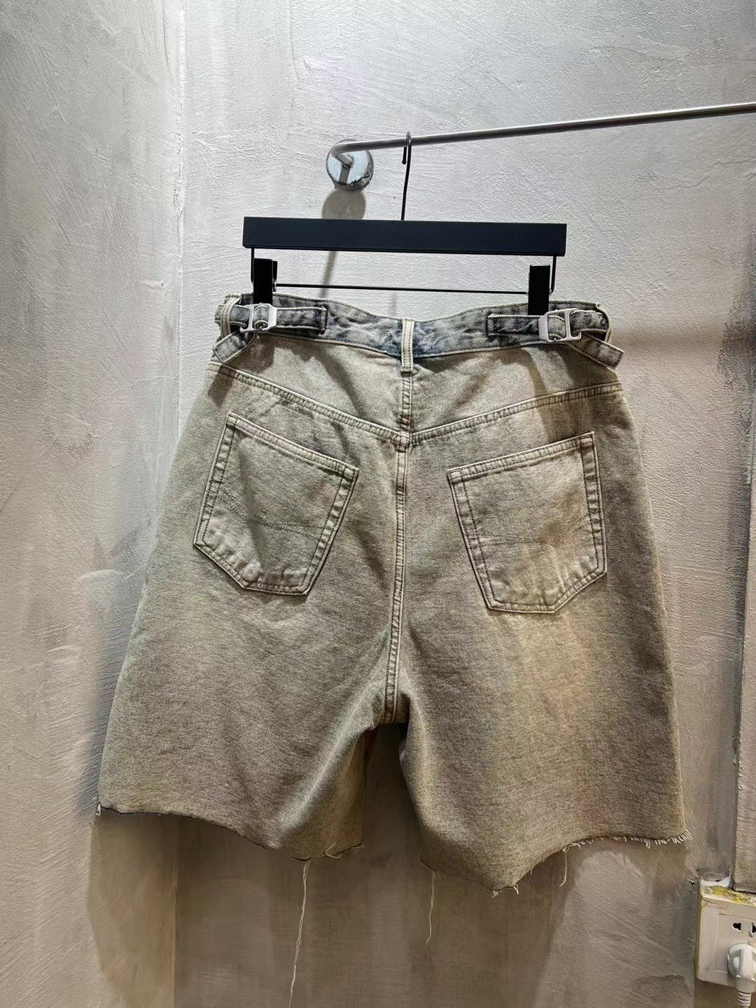 LuxluxHouse Best Quality Clothes Balenciaga Pants