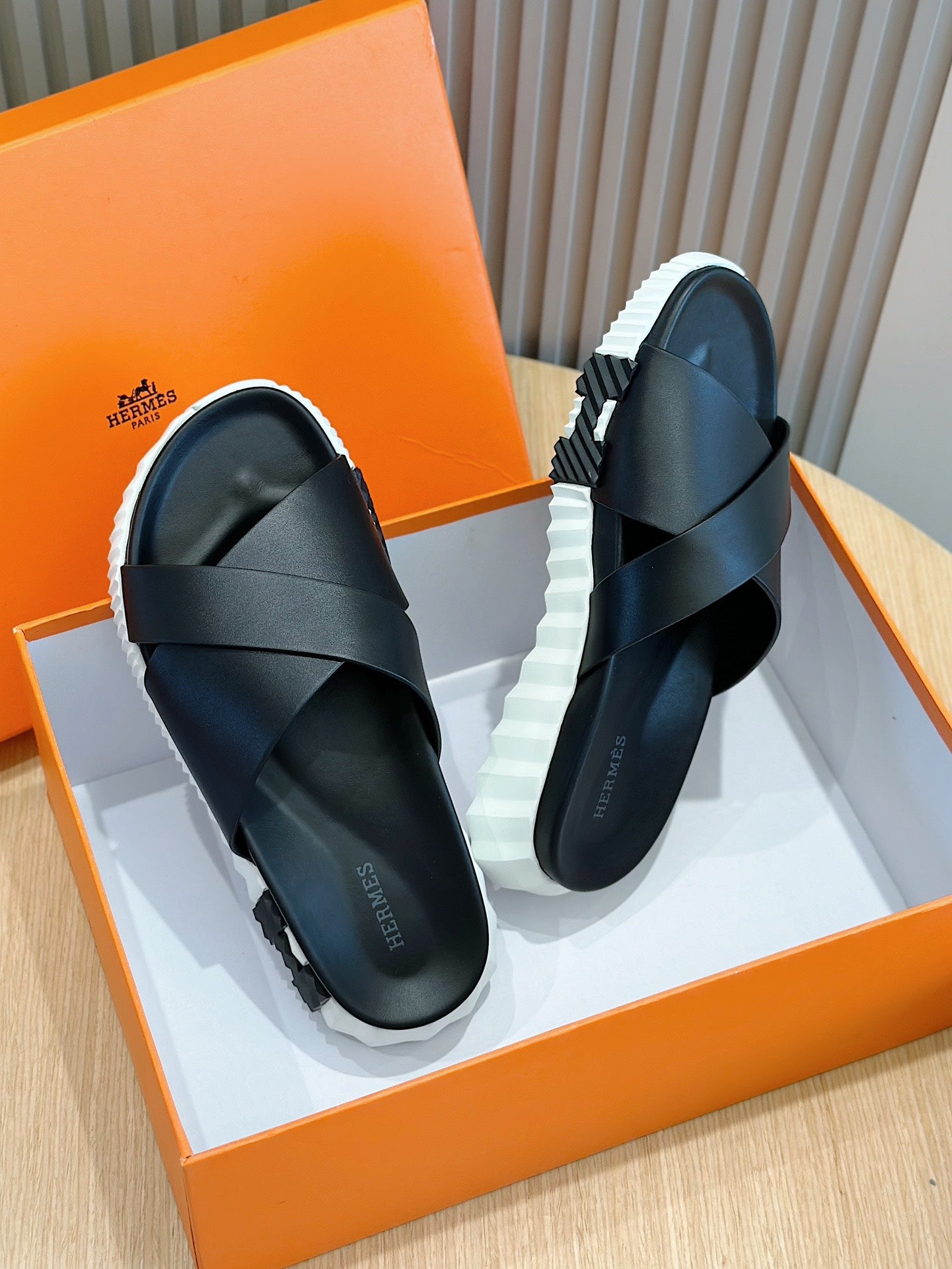 LuxluxHouse Best Quality Sandals Hermes