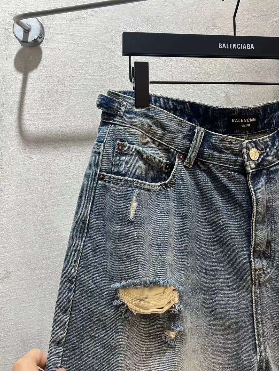LuxluxHouse Best Quality Clothes Balenciaga Pants