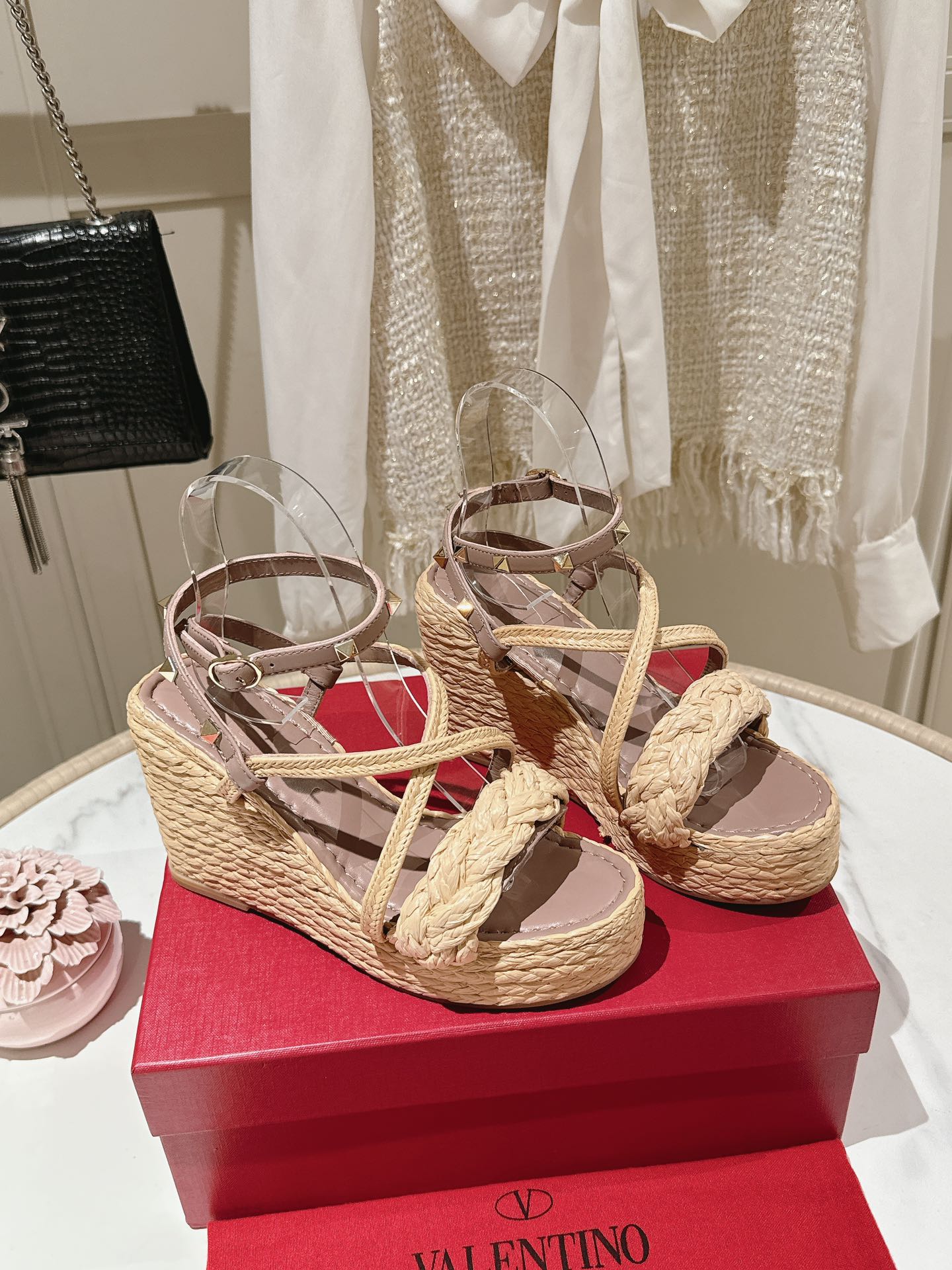 LuxluxHouse Best Quality Valentino Women Shoes