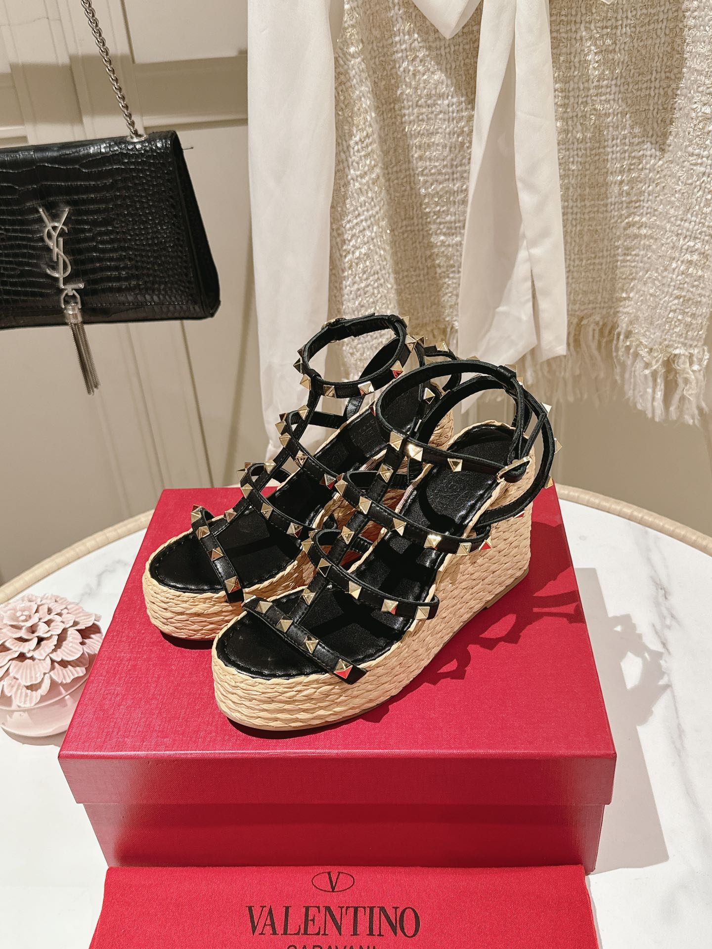 LuxluxHouse Best Quality Valentino Women Shoes