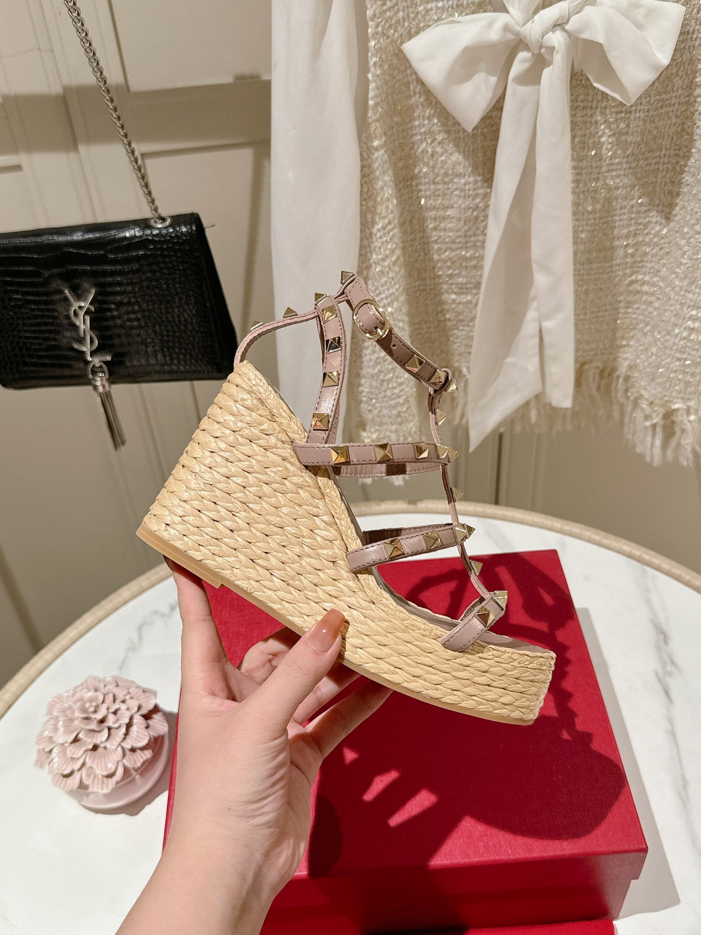 LuxluxHouse Best Quality Valentino Women Shoes