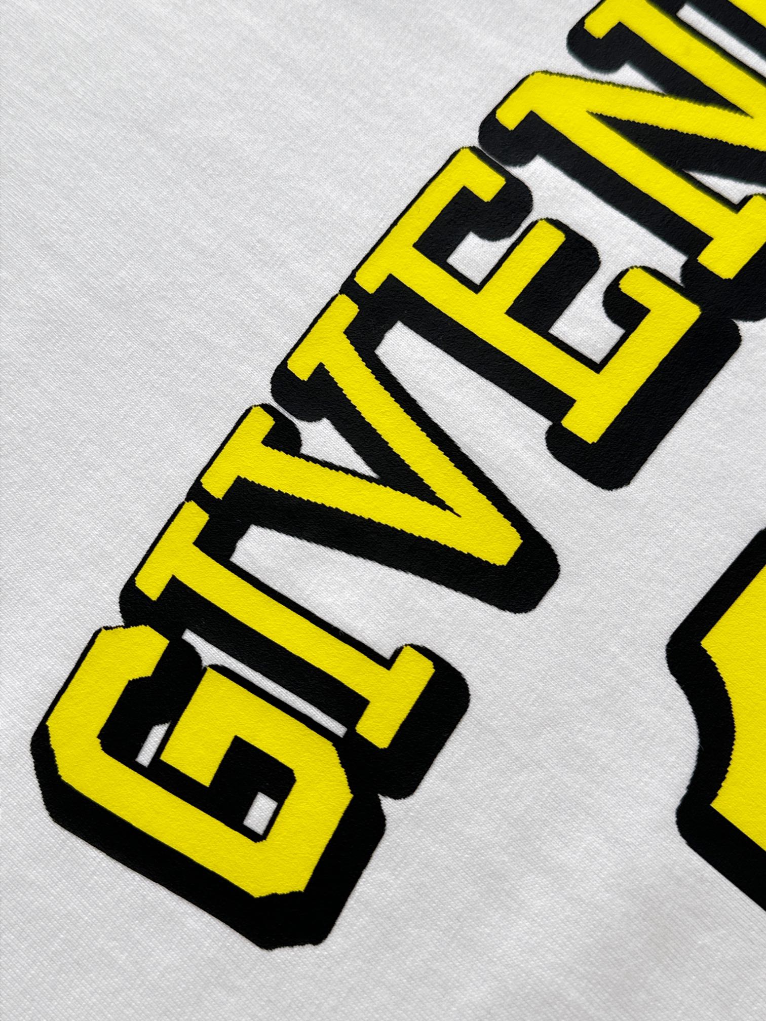 LuxluxHouse Best Quality Clothes Givenchy T-shirt