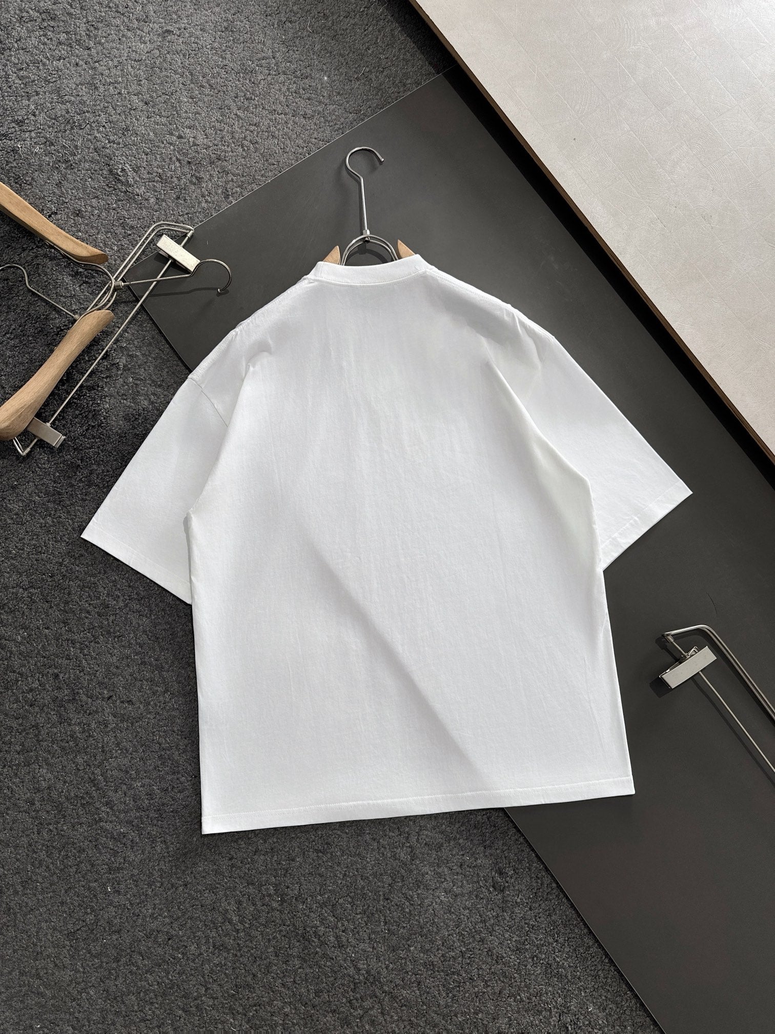 LuxluxHouse Best Quality Clothes Givenchy T-shirt
