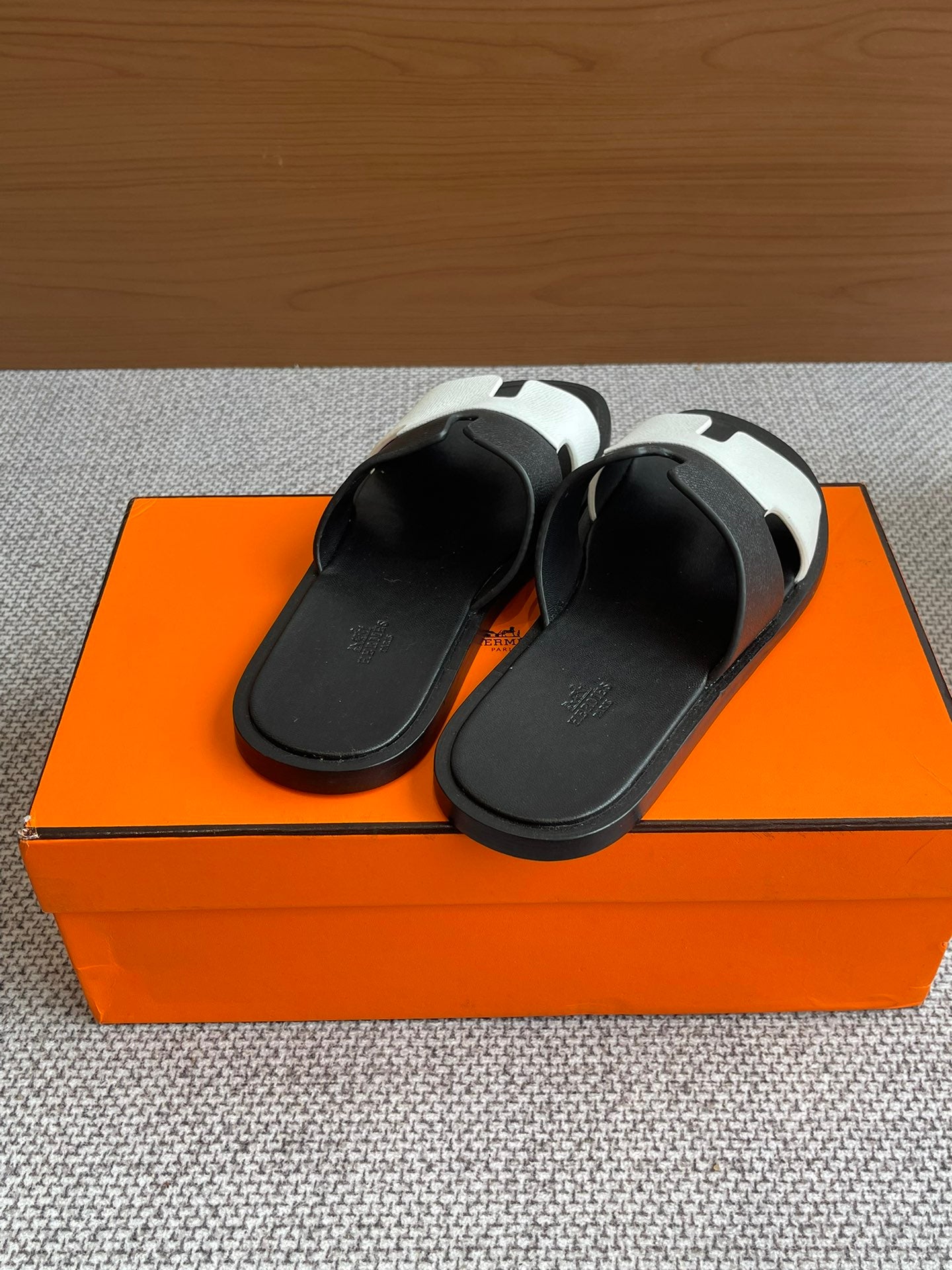 LuxluxHouse Best Quality Women Shoes Hermes