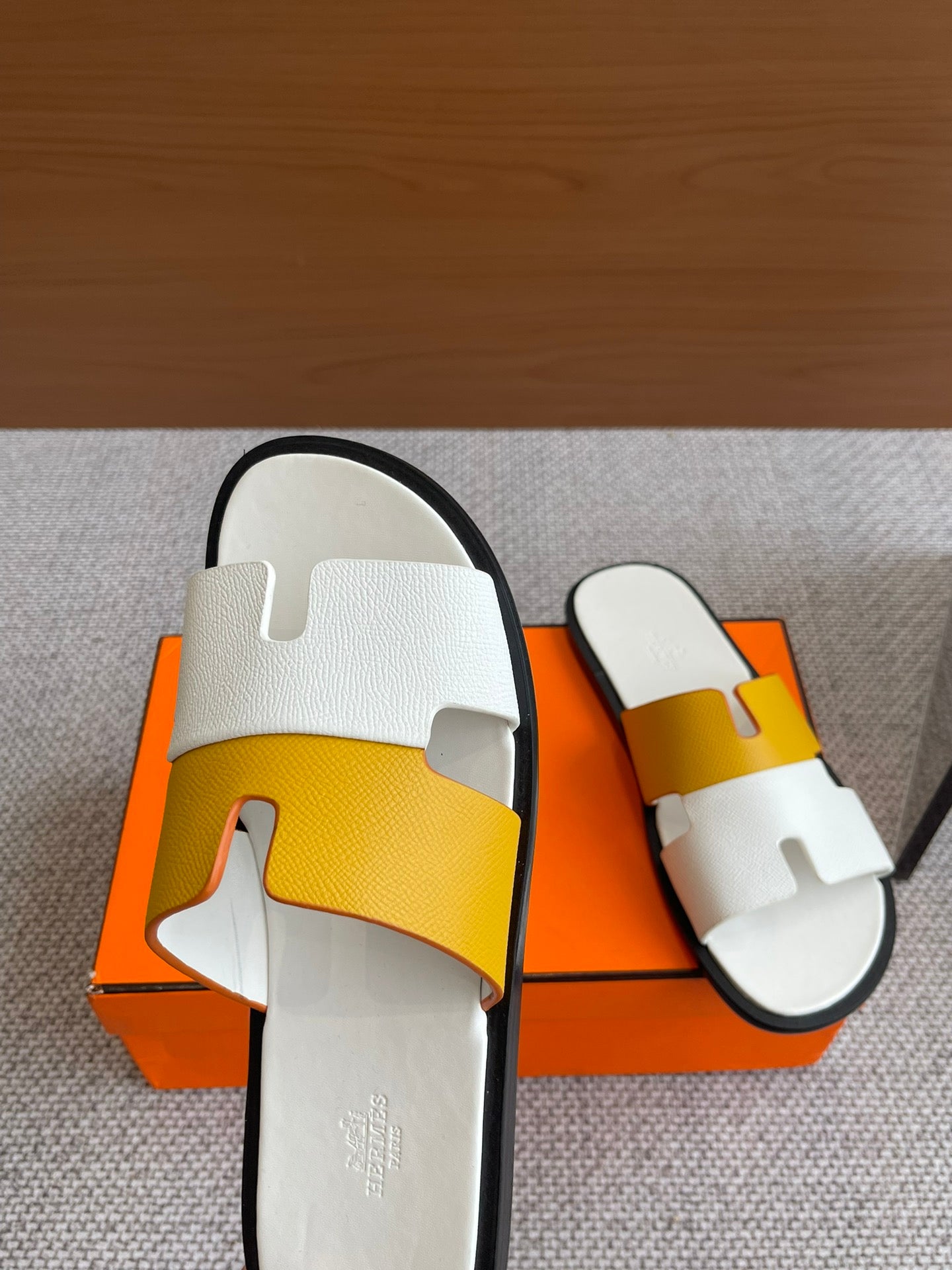LuxluxHouse Best Quality Women Shoes Hermes