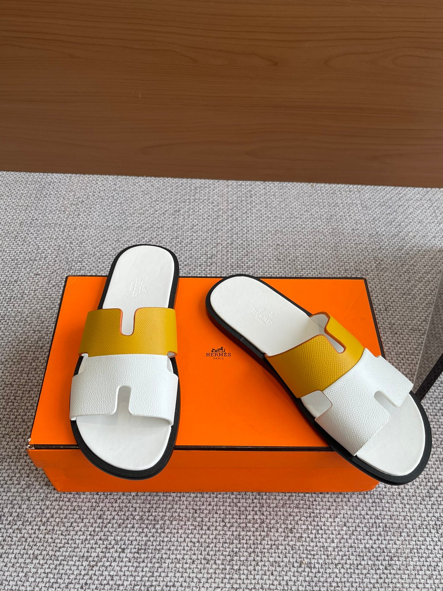 LuxluxHouse Best Quality Women Shoes Hermes
