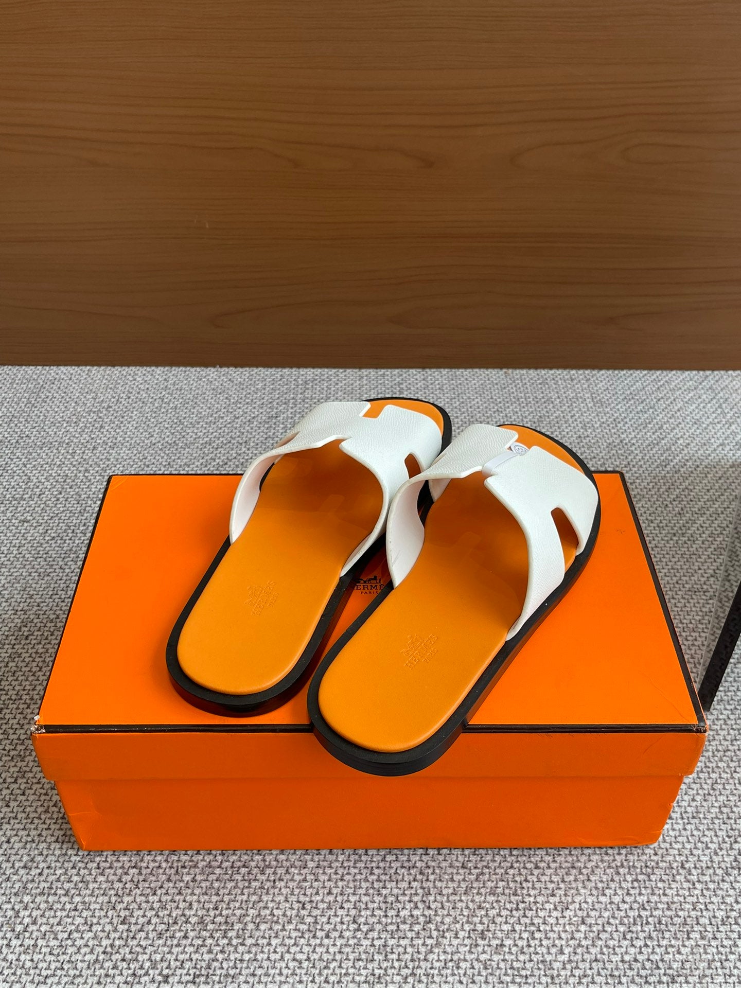 LuxluxHouse Best Quality Women Shoes Hermes