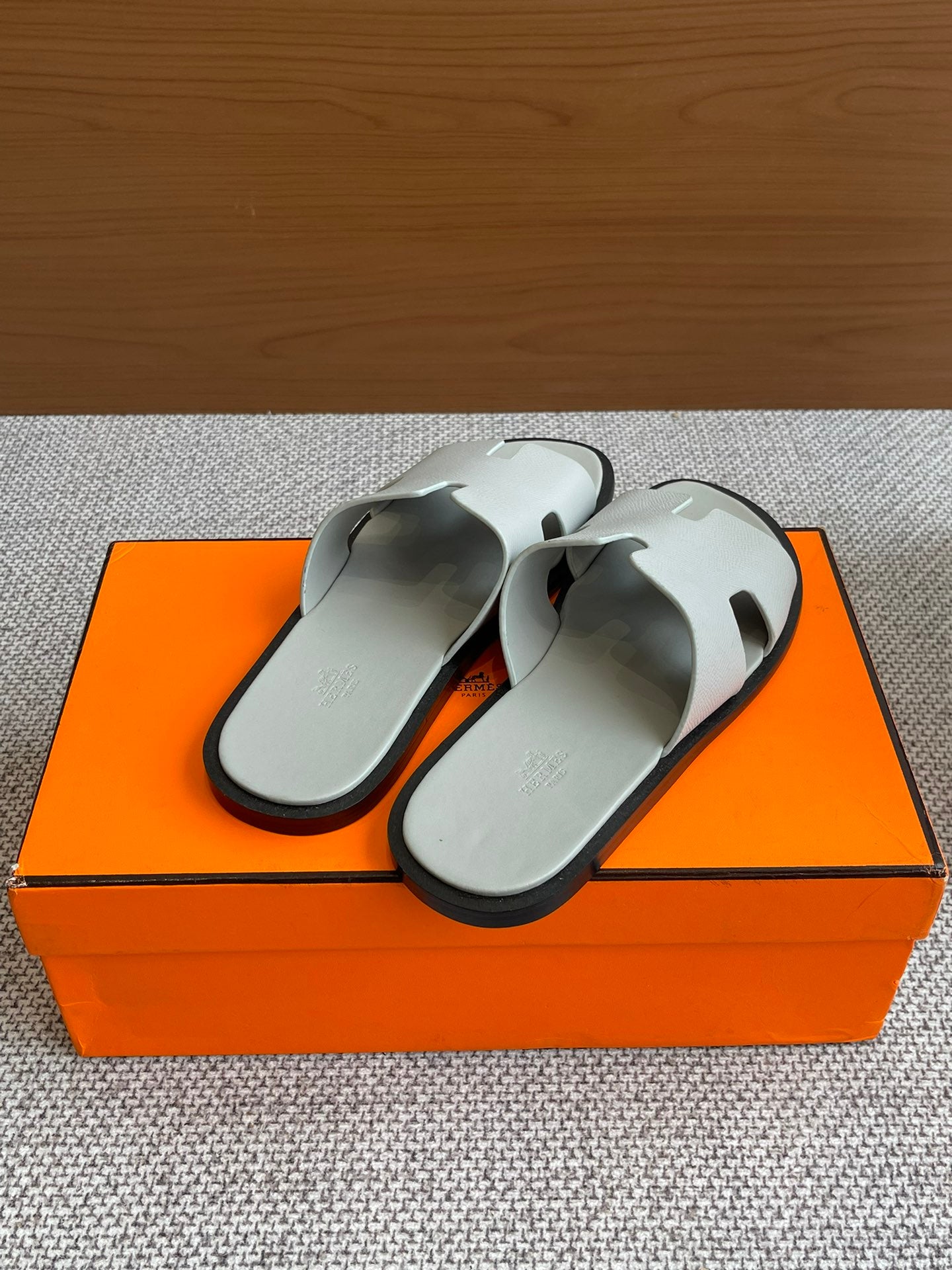 LuxluxHouse Best Quality Women Shoes Hermes