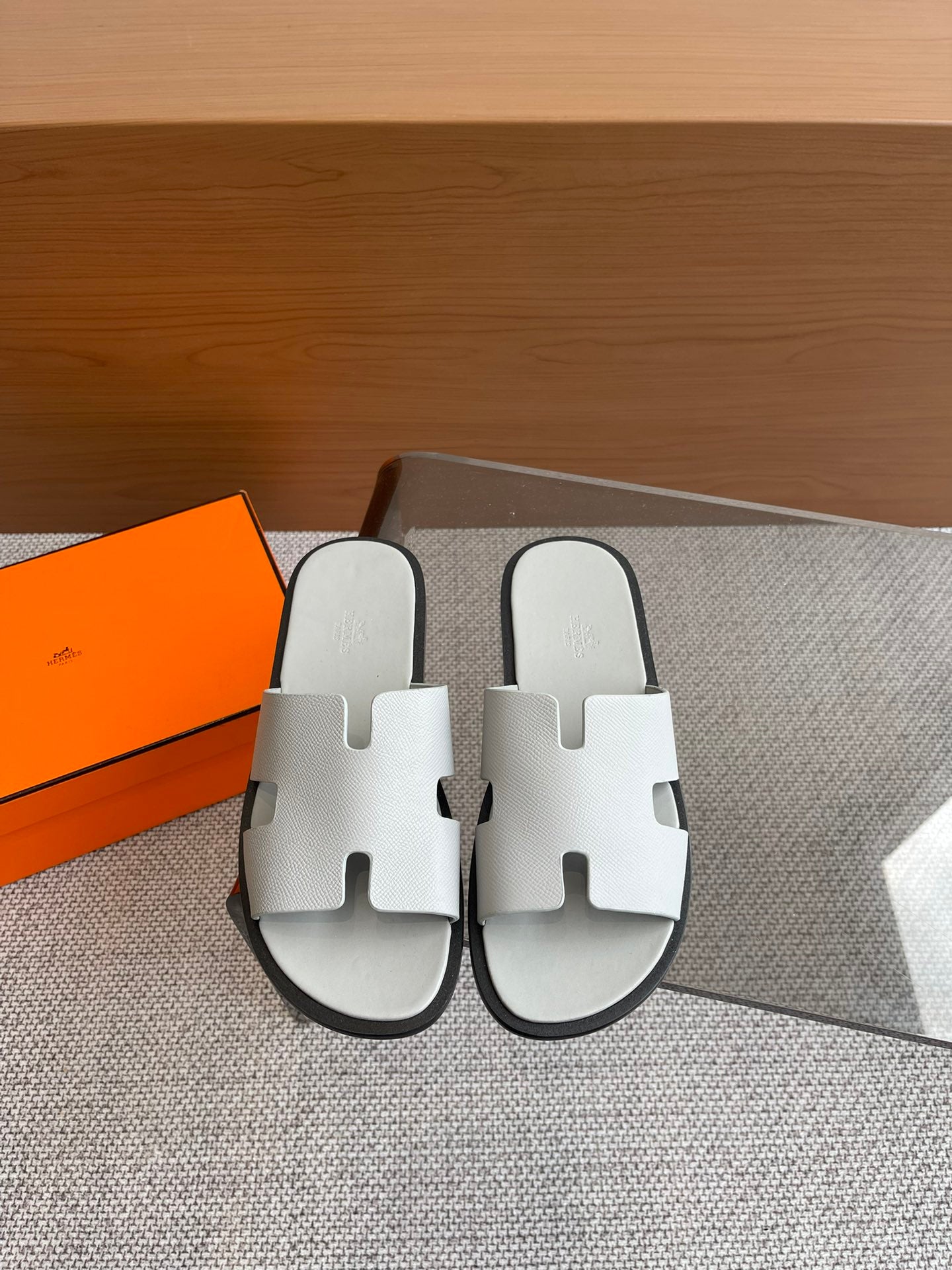 LuxluxHouse Best Quality Women Shoes Hermes