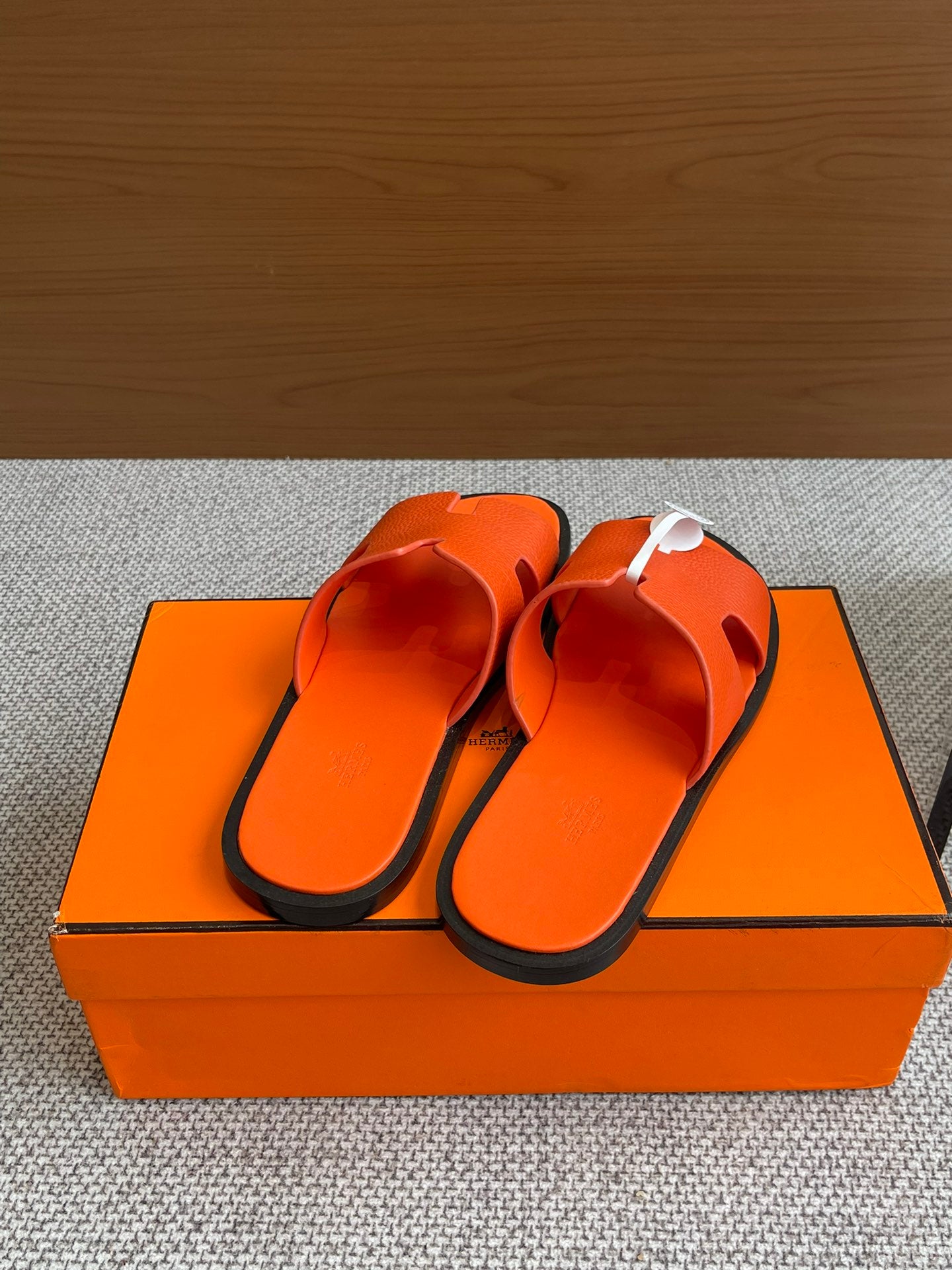 LuxluxHouse Best Quality Women Shoes Hermes