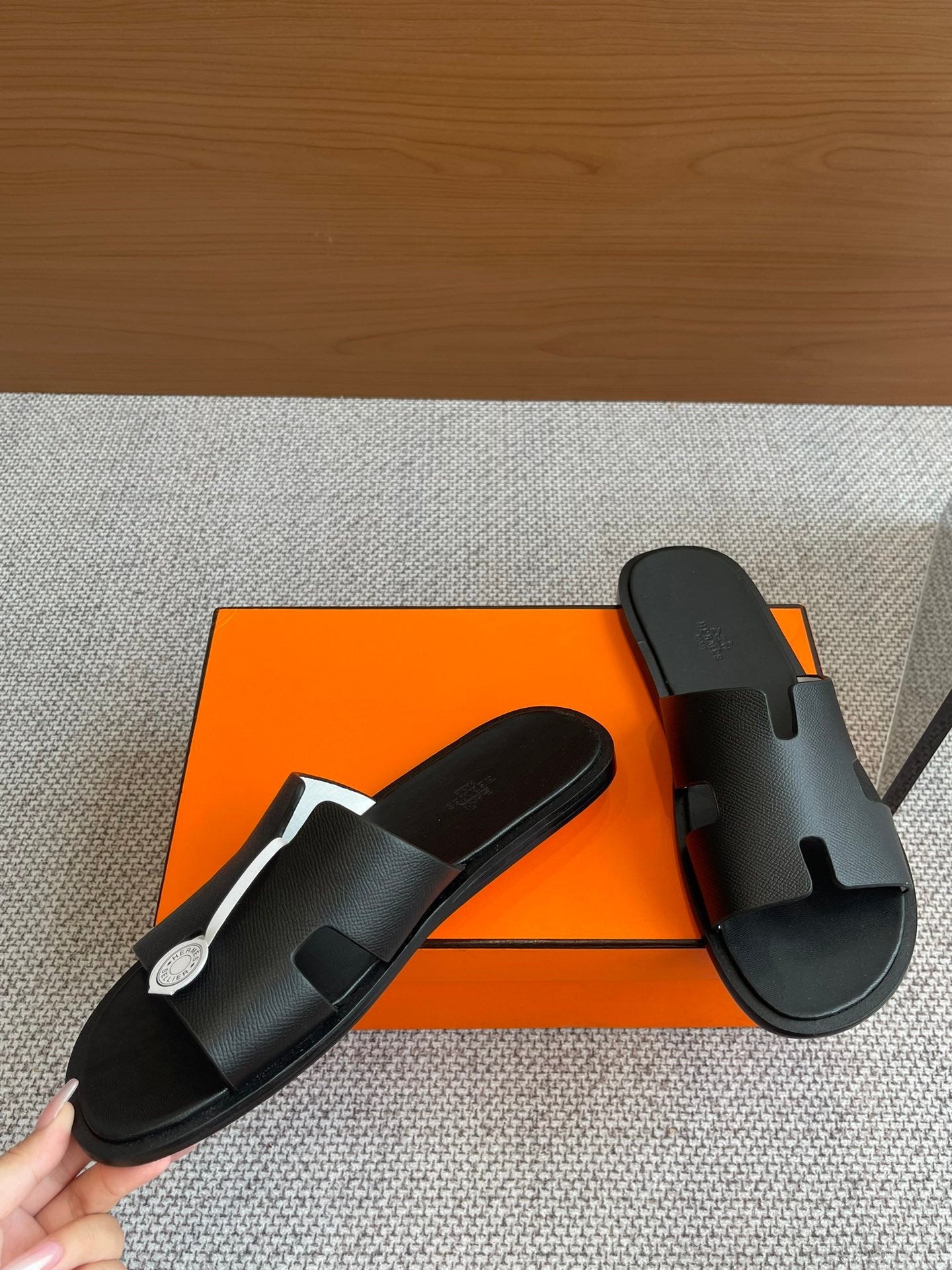 LuxluxHouse Best Quality Women Shoes Hermes