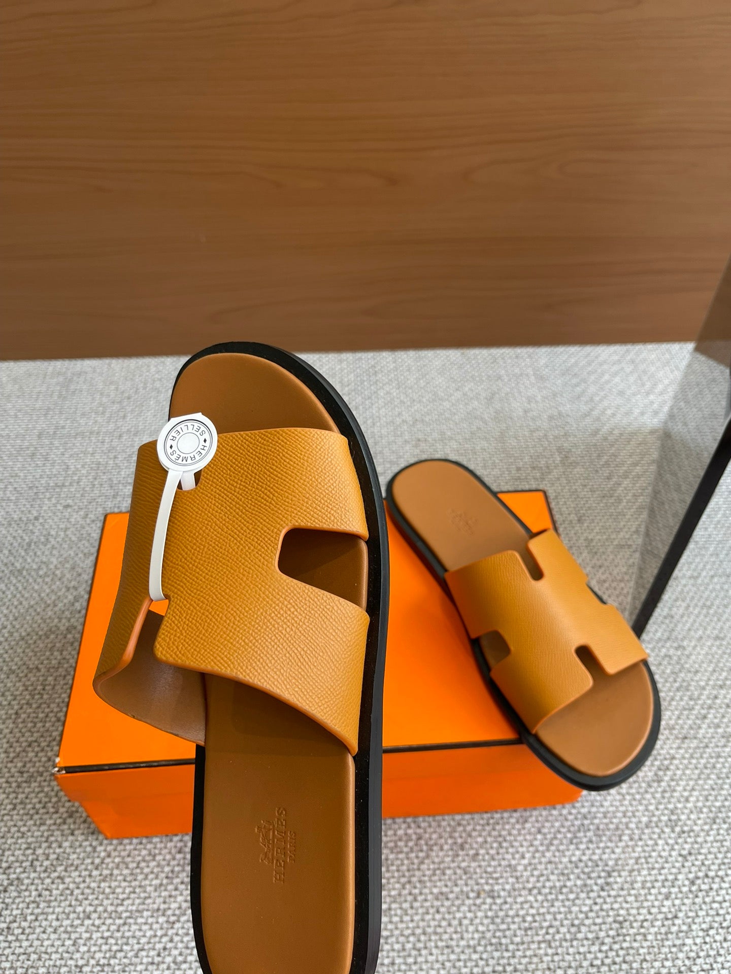 LuxluxHouse Best Quality Women Shoes Hermes