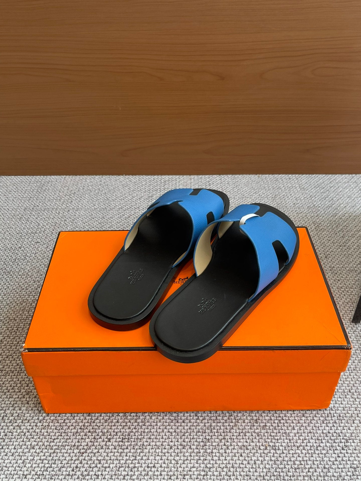LuxluxHouse Best Quality Women Shoes Hermes