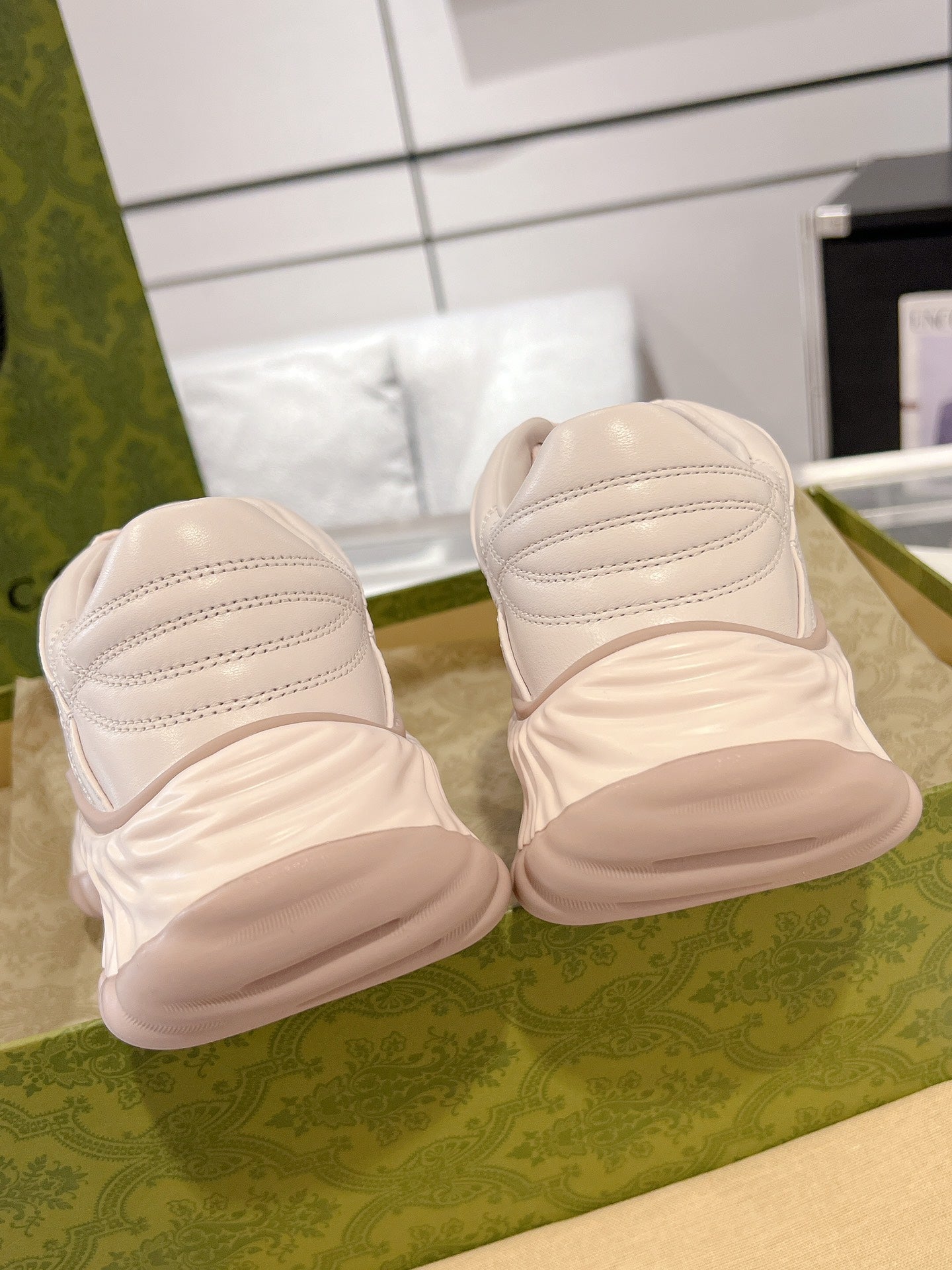 LuxluxHouse Best Quality Gucci Women Shoes