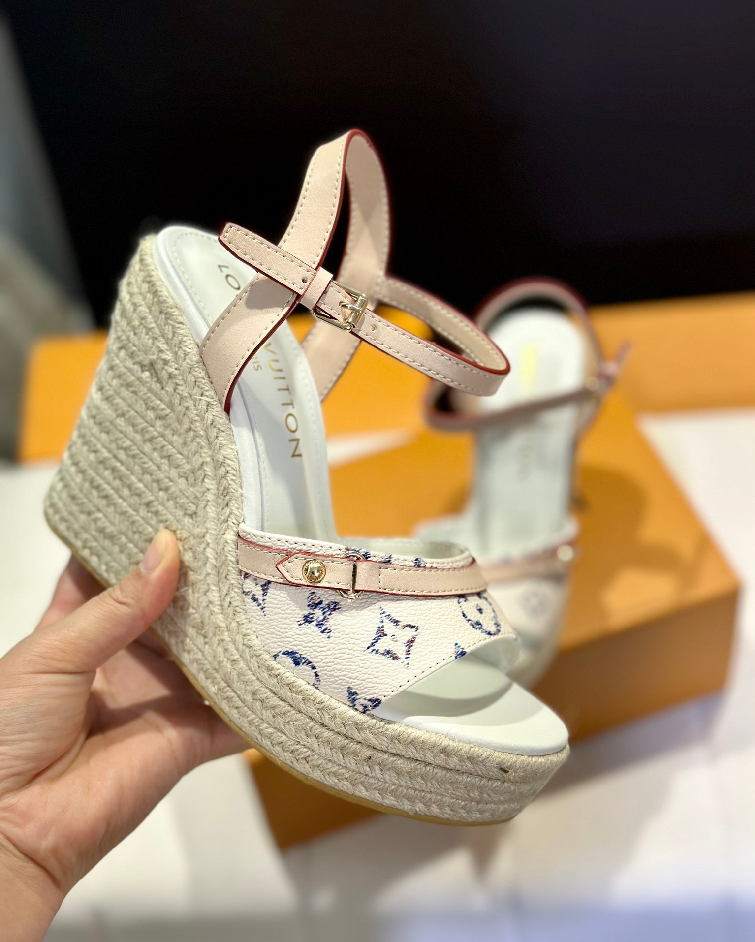 LuxluxHouse Best Quality Women Shoes Louis Vuitton