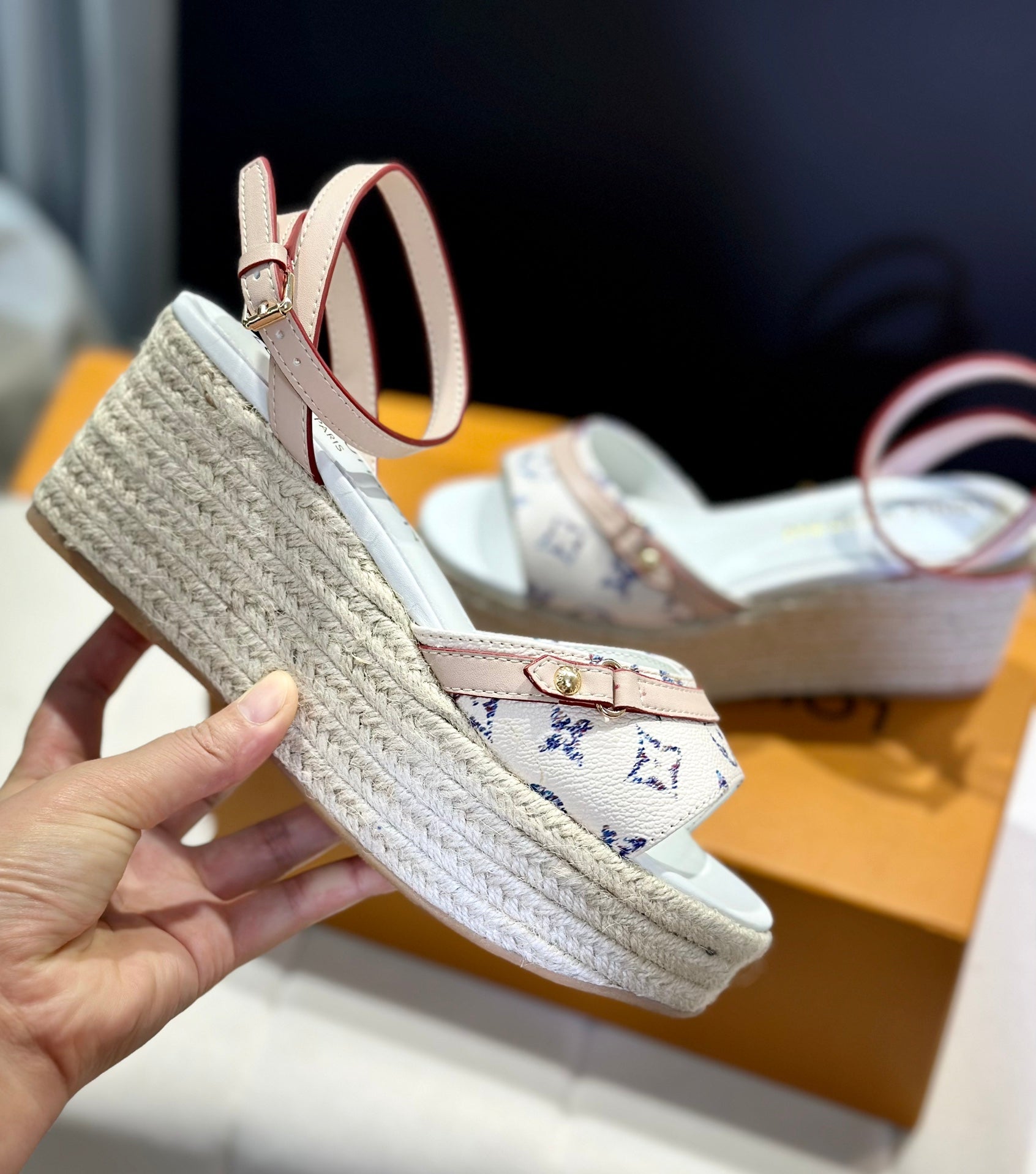LuxluxHouse Best Quality Women Shoes Louis Vuitton