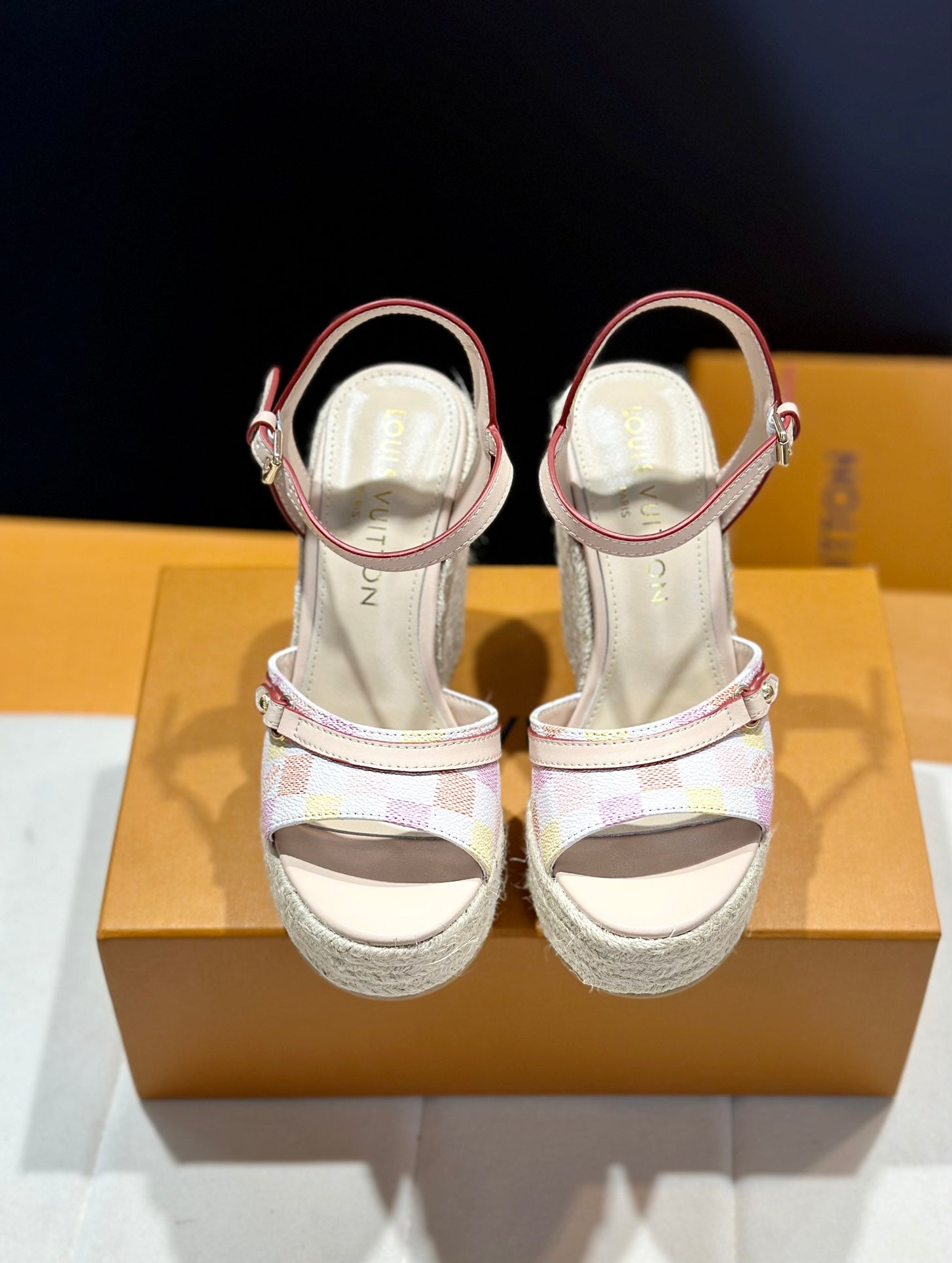 LuxluxHouse Best Quality Women Shoes Louis Vuitton