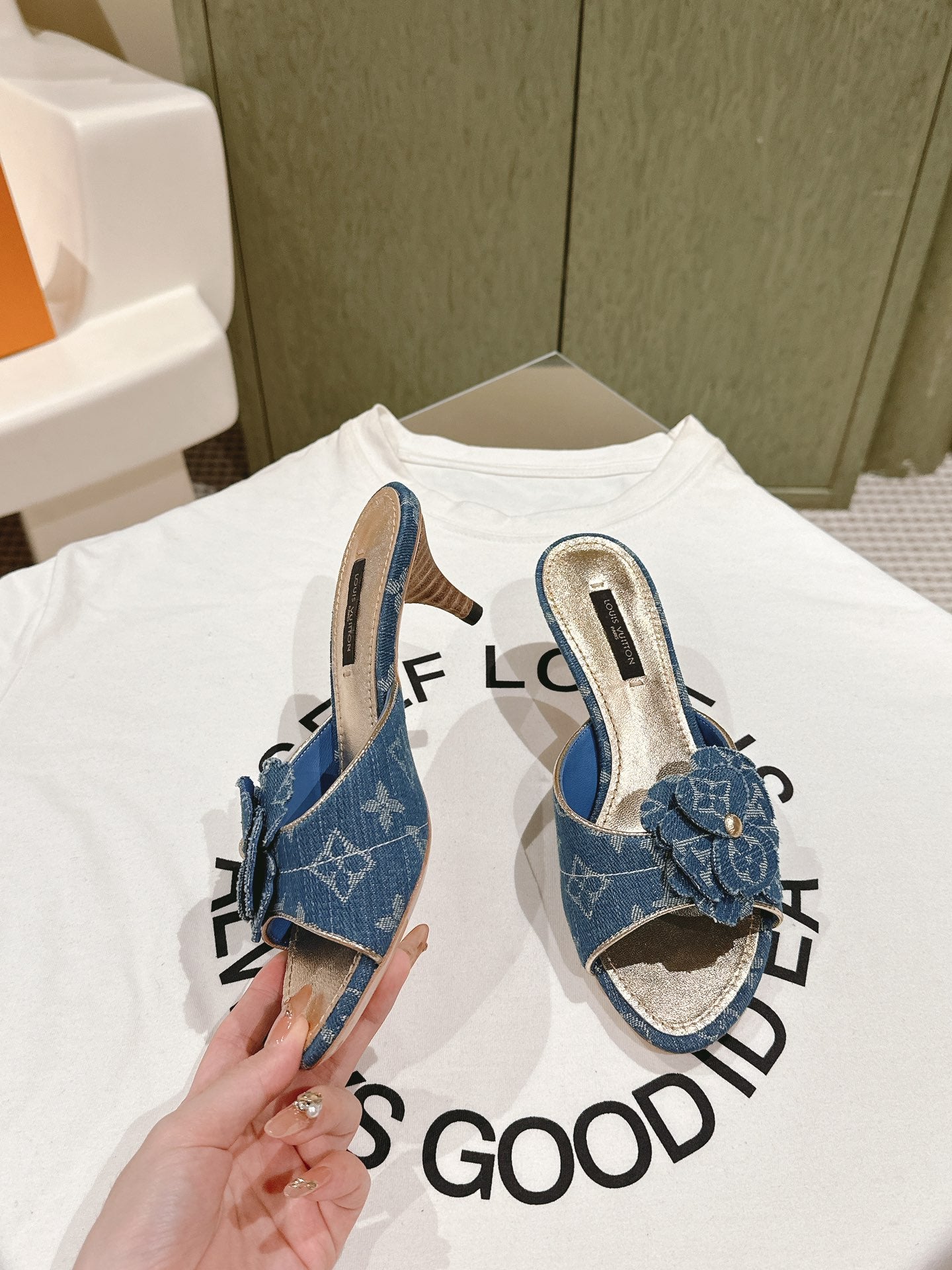 LuxluxHouse Best Quality Women Shoes Louis Vuitton