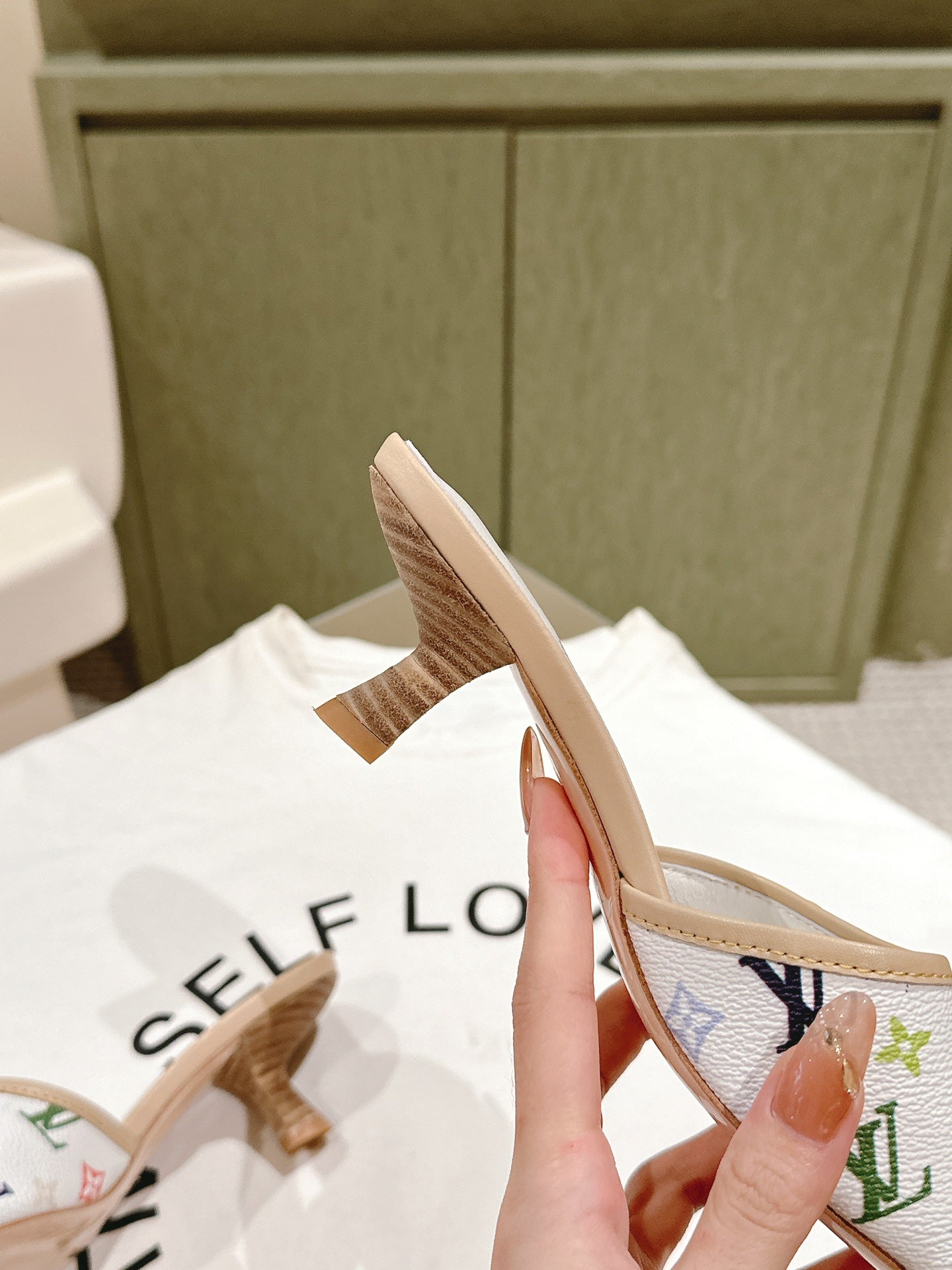LuxluxHouse Best Quality Women Shoes Louis Vuitton
