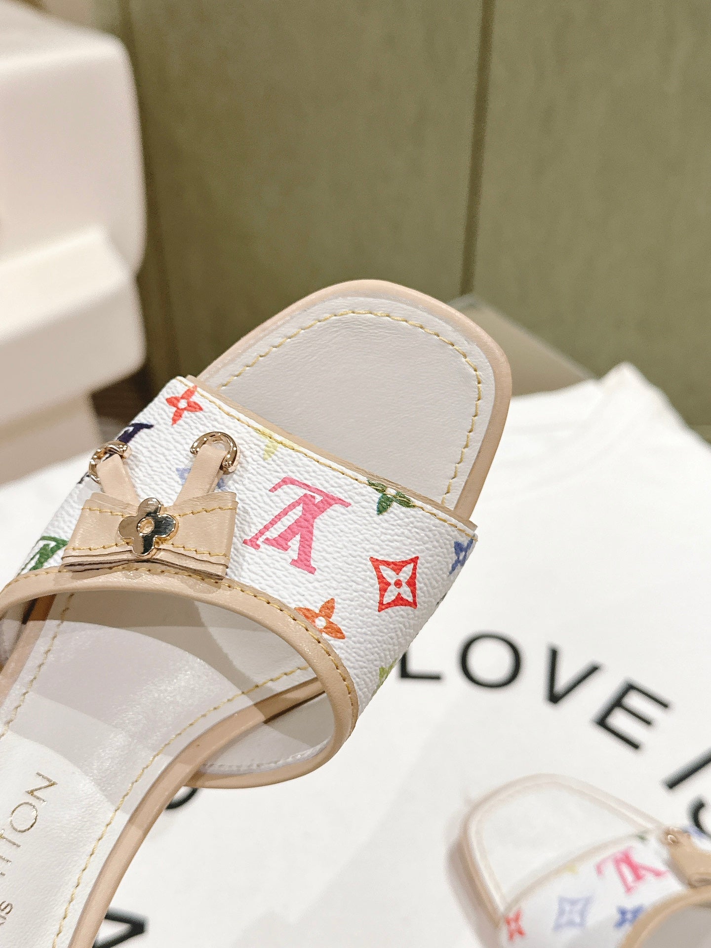 LuxluxHouse Best Quality Women Shoes Louis Vuitton