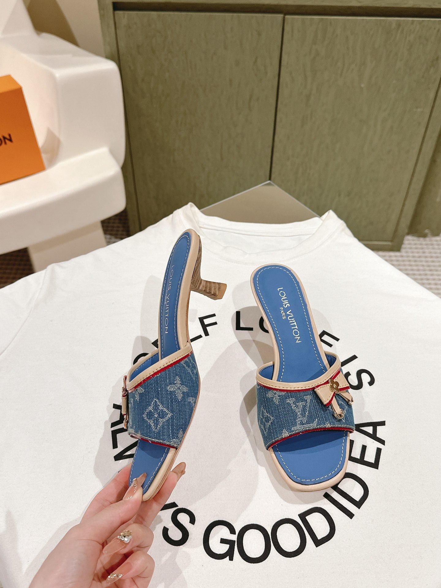 LuxluxHouse Best Quality Women Shoes Louis Vuitton
