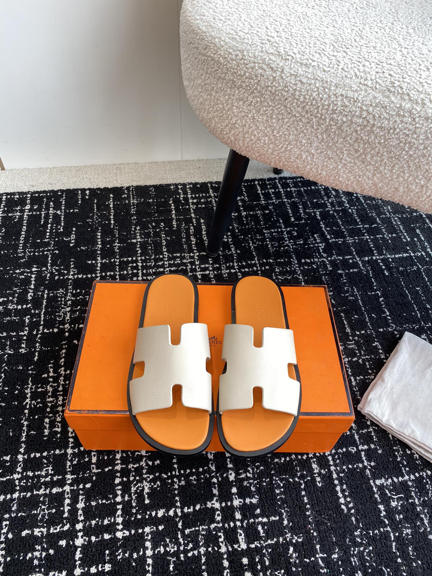 LuxluxHouse Best Quality Sandals Hermes