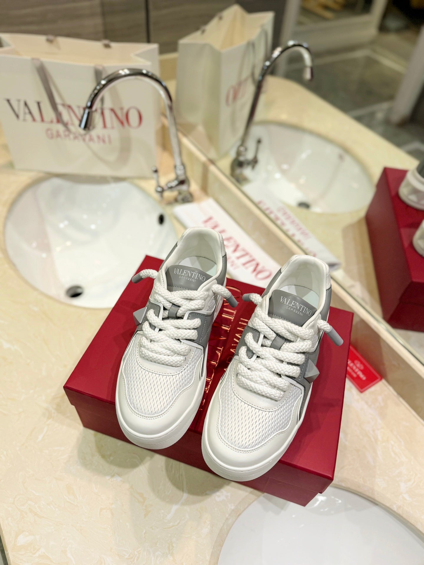 LuxluxHouse Best Quality Valentino Women Shoes