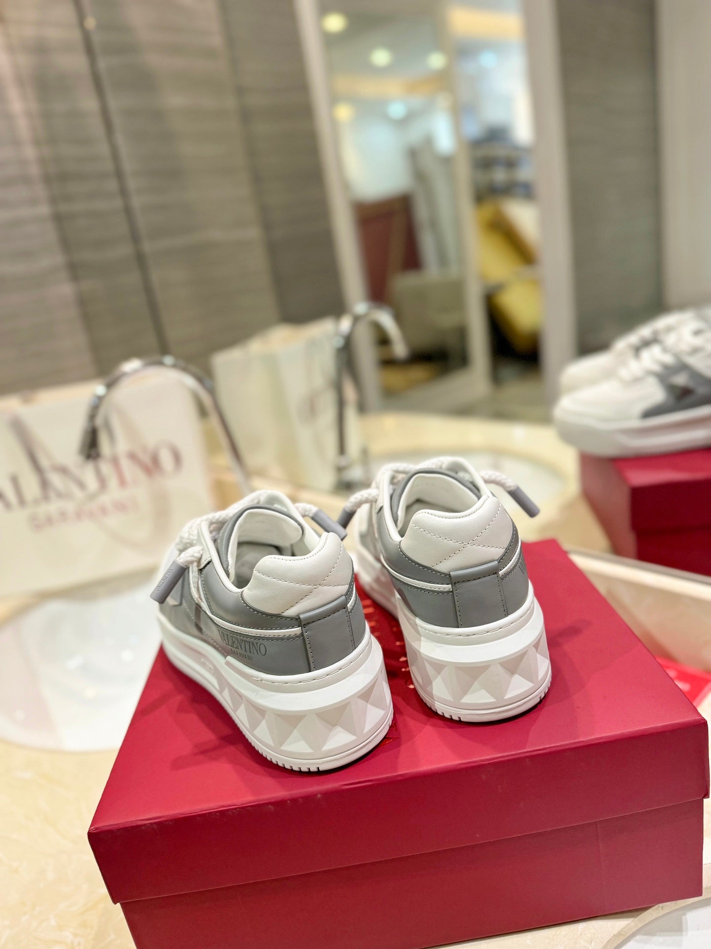 LuxluxHouse Best Quality Valentino Women Shoes