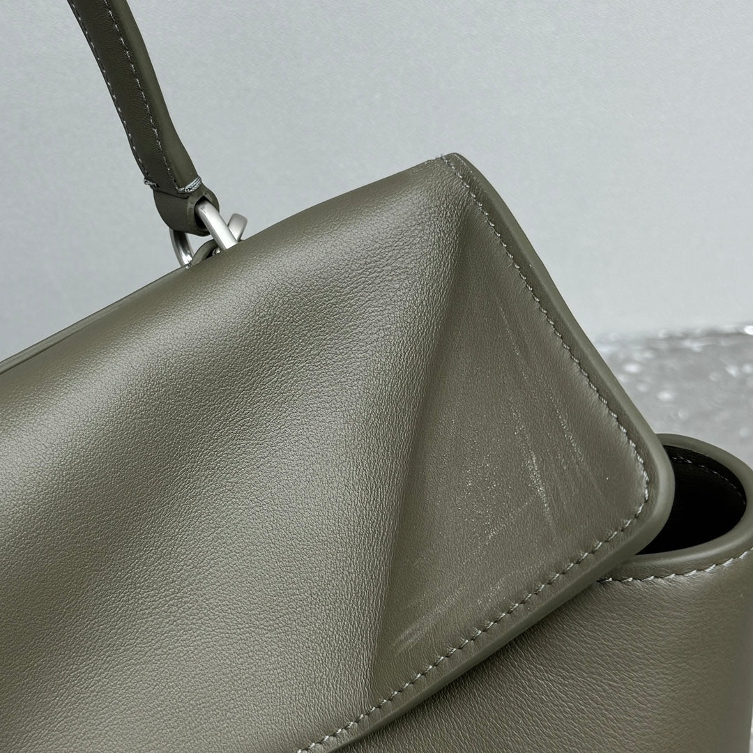 LuxluxHouse Best Quality Bags Balenciaga Women Men